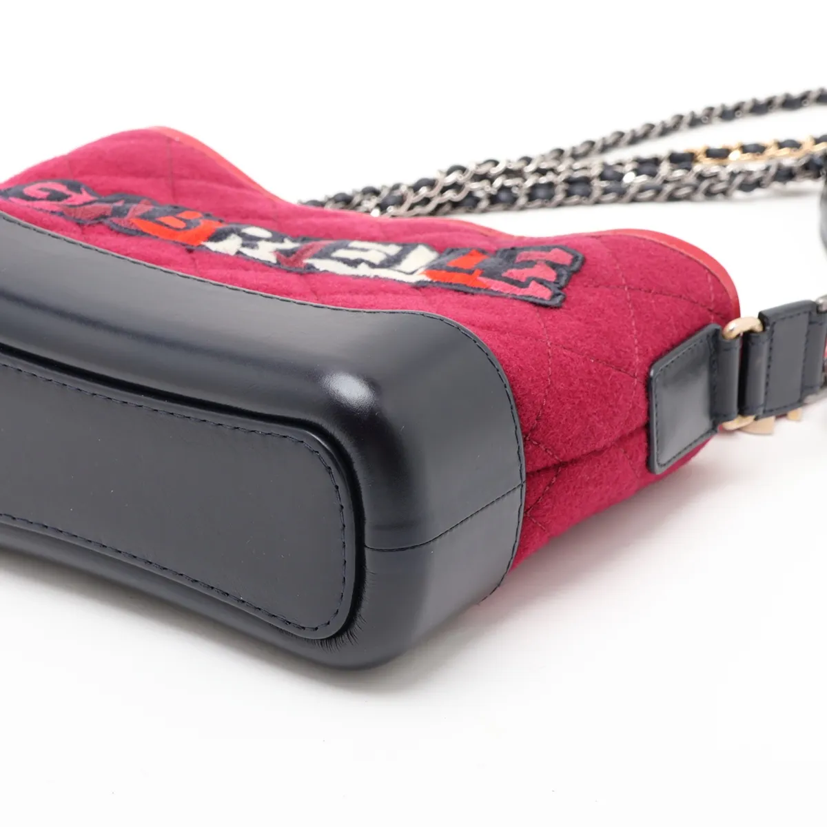 Gabrielle de Chanel Wool x Vintage Calf Chain Shoulder Bag, Red x Navy, Gold x Silver Hardware, 24559315, Serial Number 24 — view 3