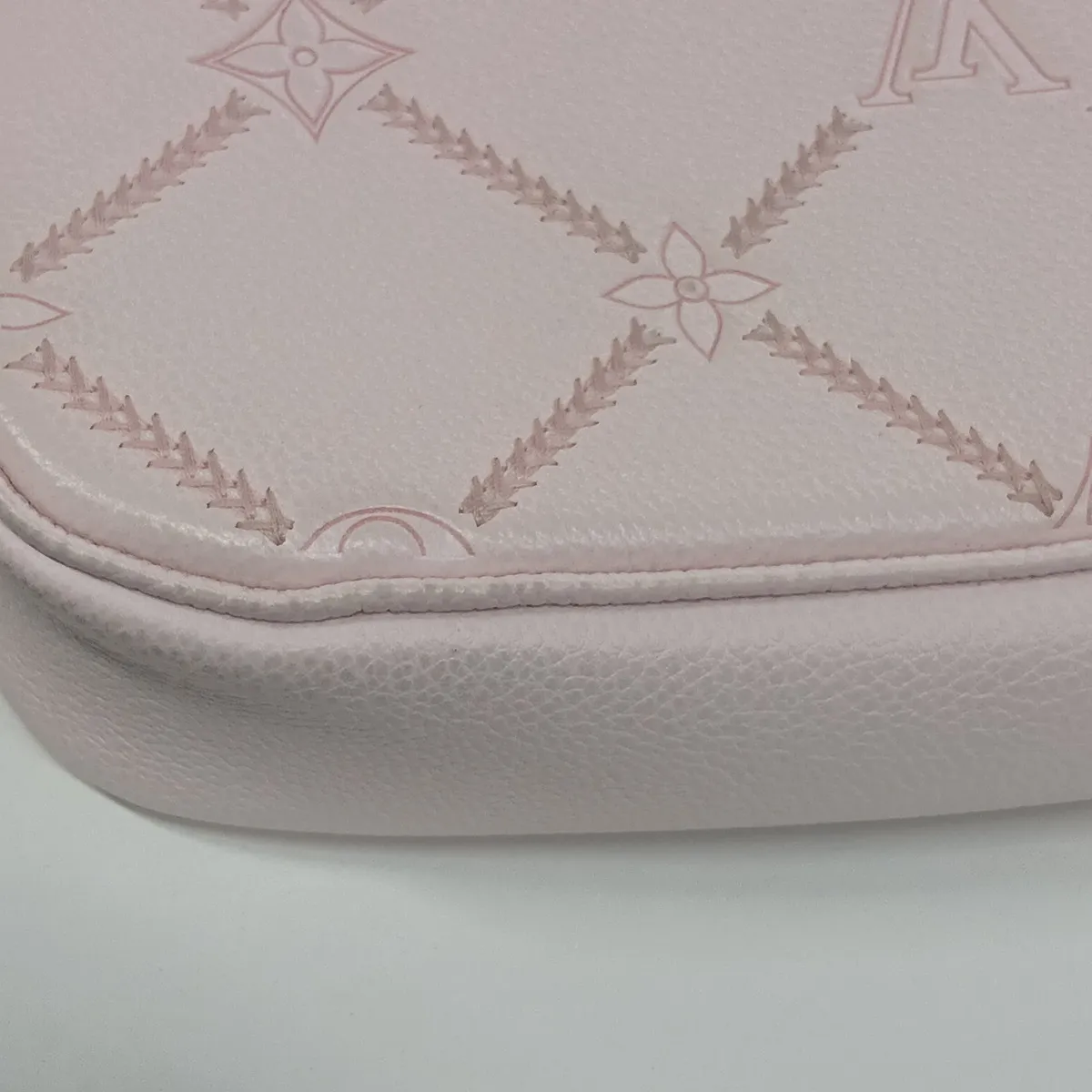 Monogram Empreinte Wallet on Chain Ivy M29502 Pink (RFID detected) — view 14