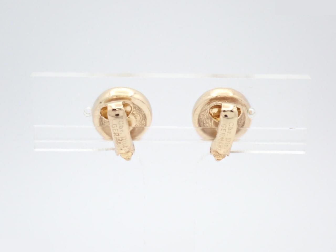 Round pearl earrings — view 2