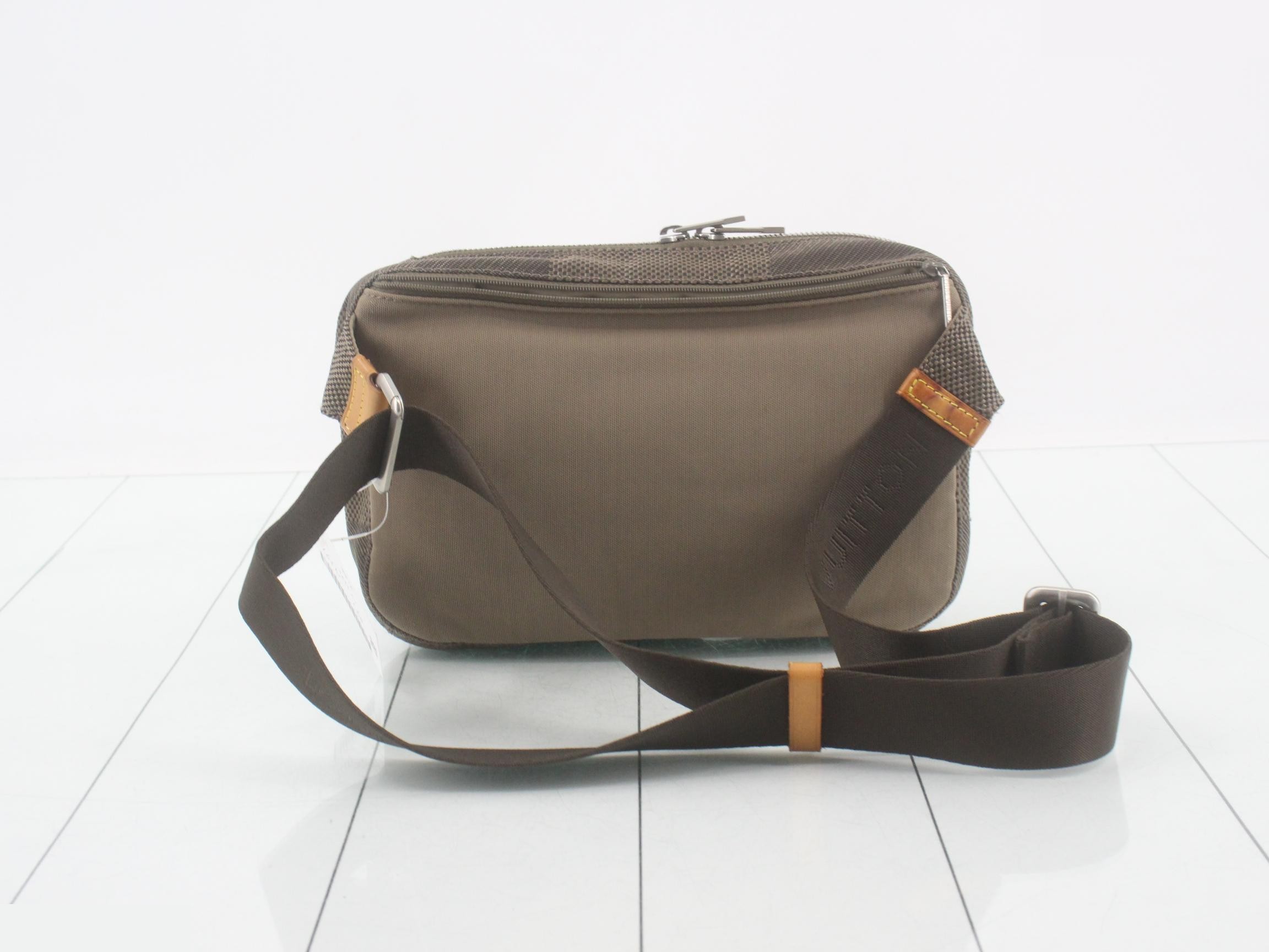 Arche Tail — view 2