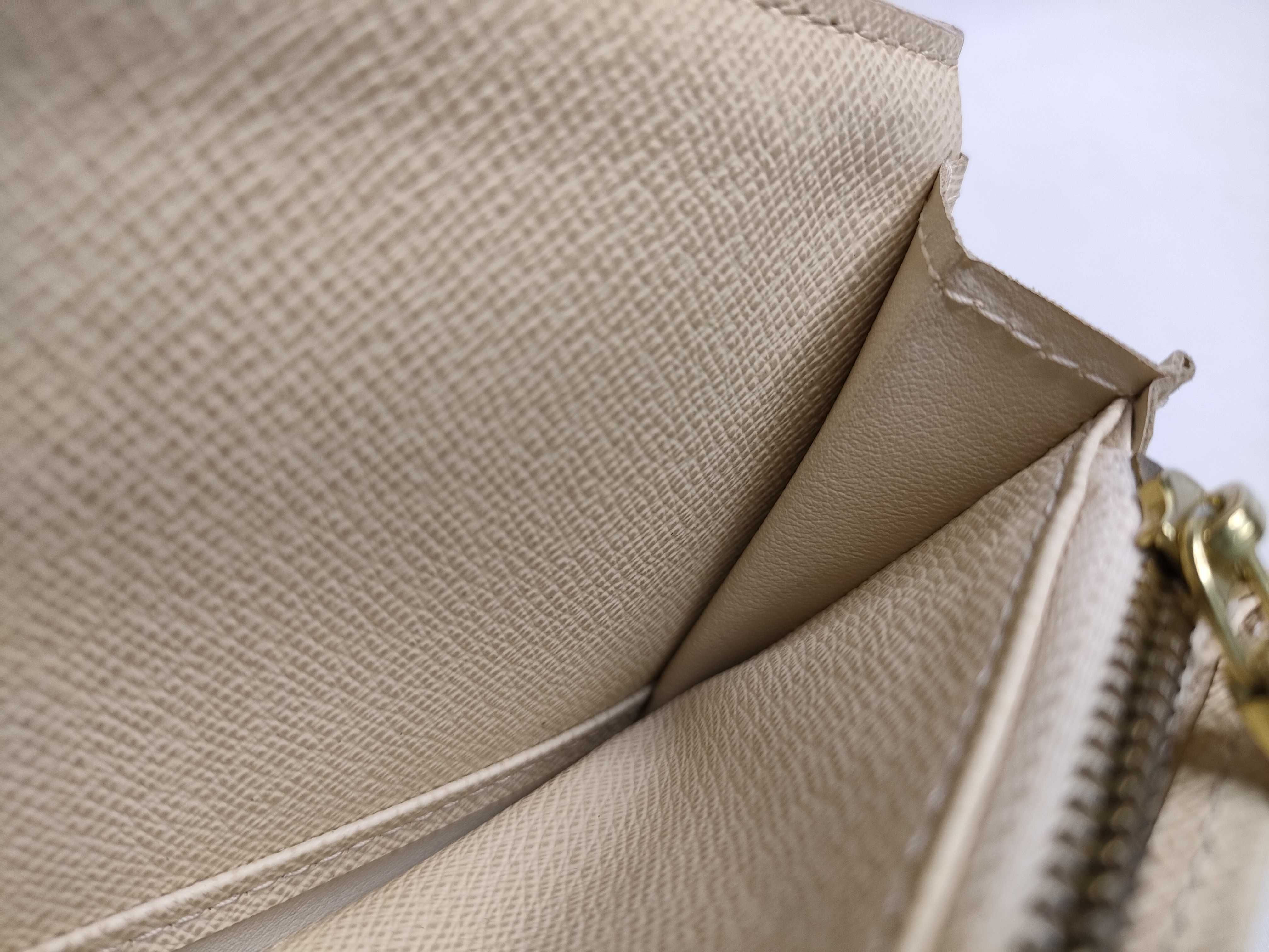 Damier Azur Louis Vuitton Damier Wallet — view 9