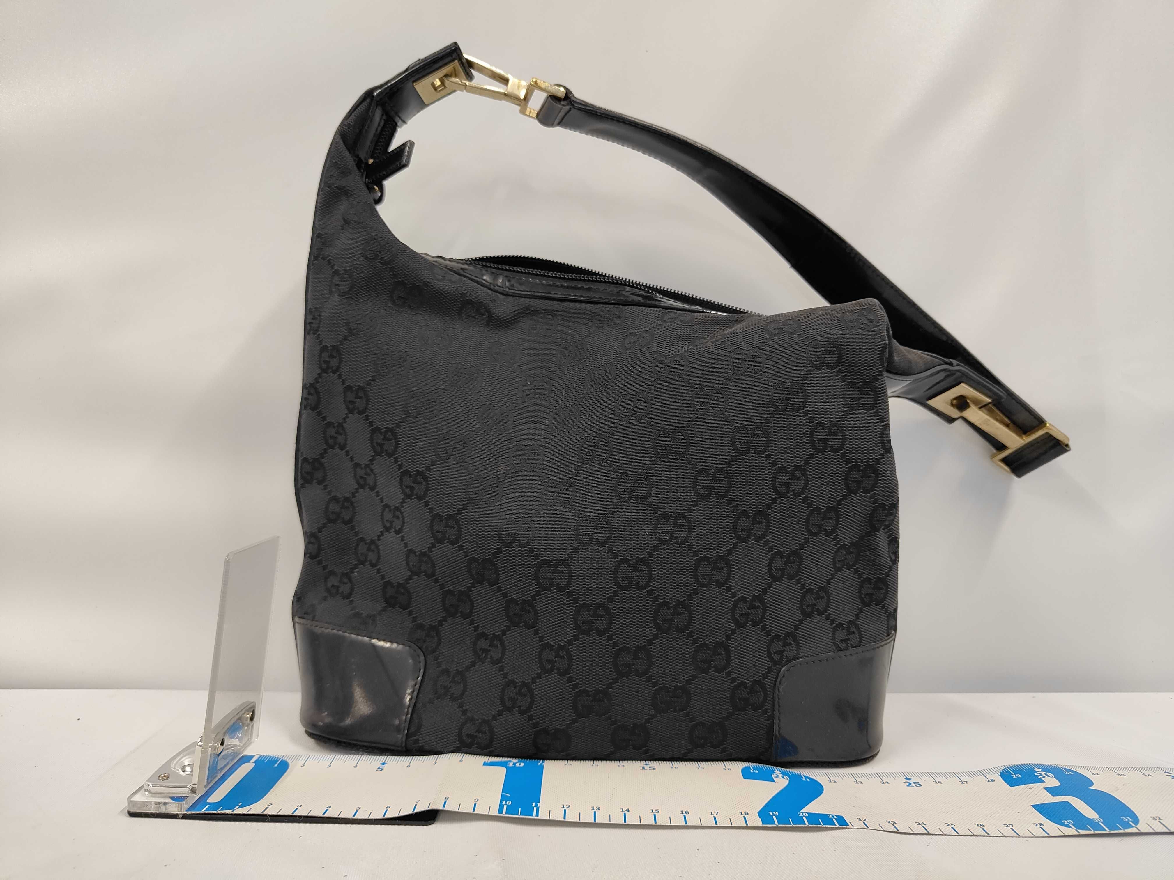 GG Canvas One-Shoulder Bag, Black Shoulder Bag — view 2