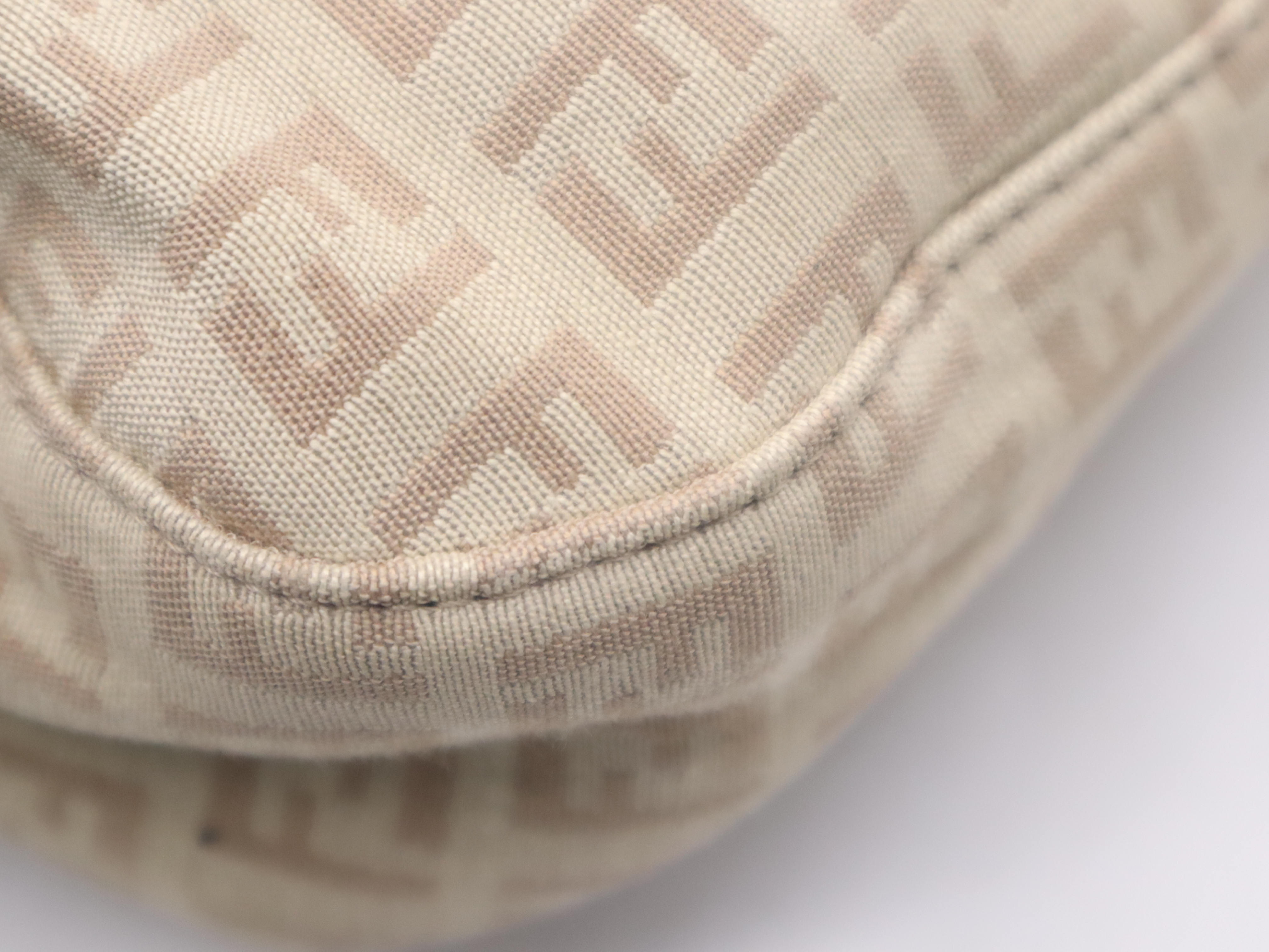 Canvas x Leather Zucchino Mamma Bucket White Silver Hardware Shoulder Bag — view 11