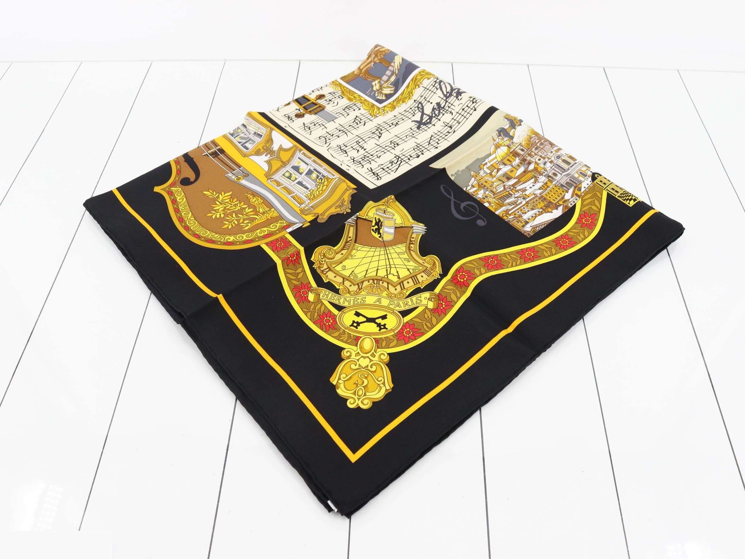 Carré 90, Salzburg, Silk Scarf
