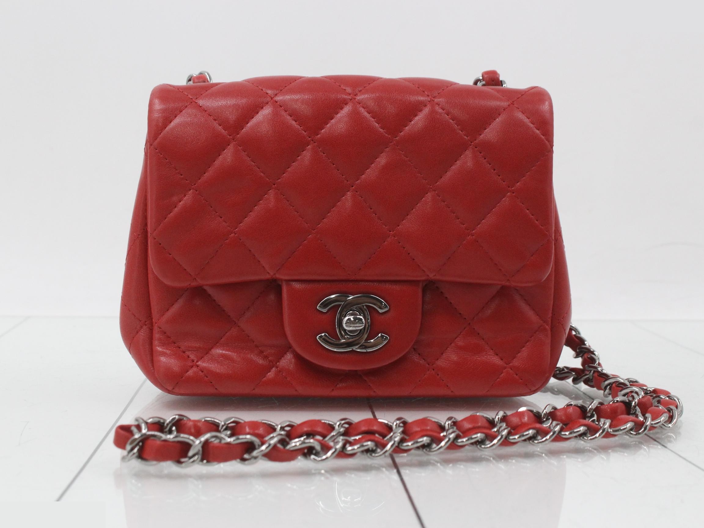 Matelassé Lambskin Chain Shoulder Bag, W16, Red