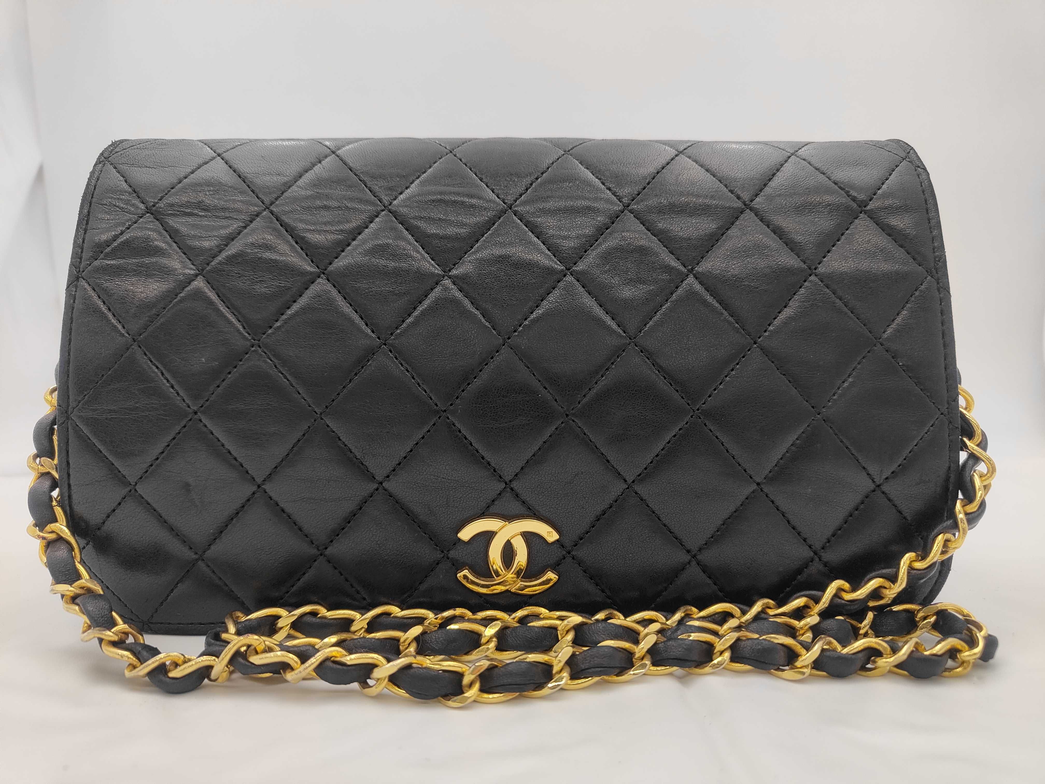 Matelassé Push Black Shoulder Bag