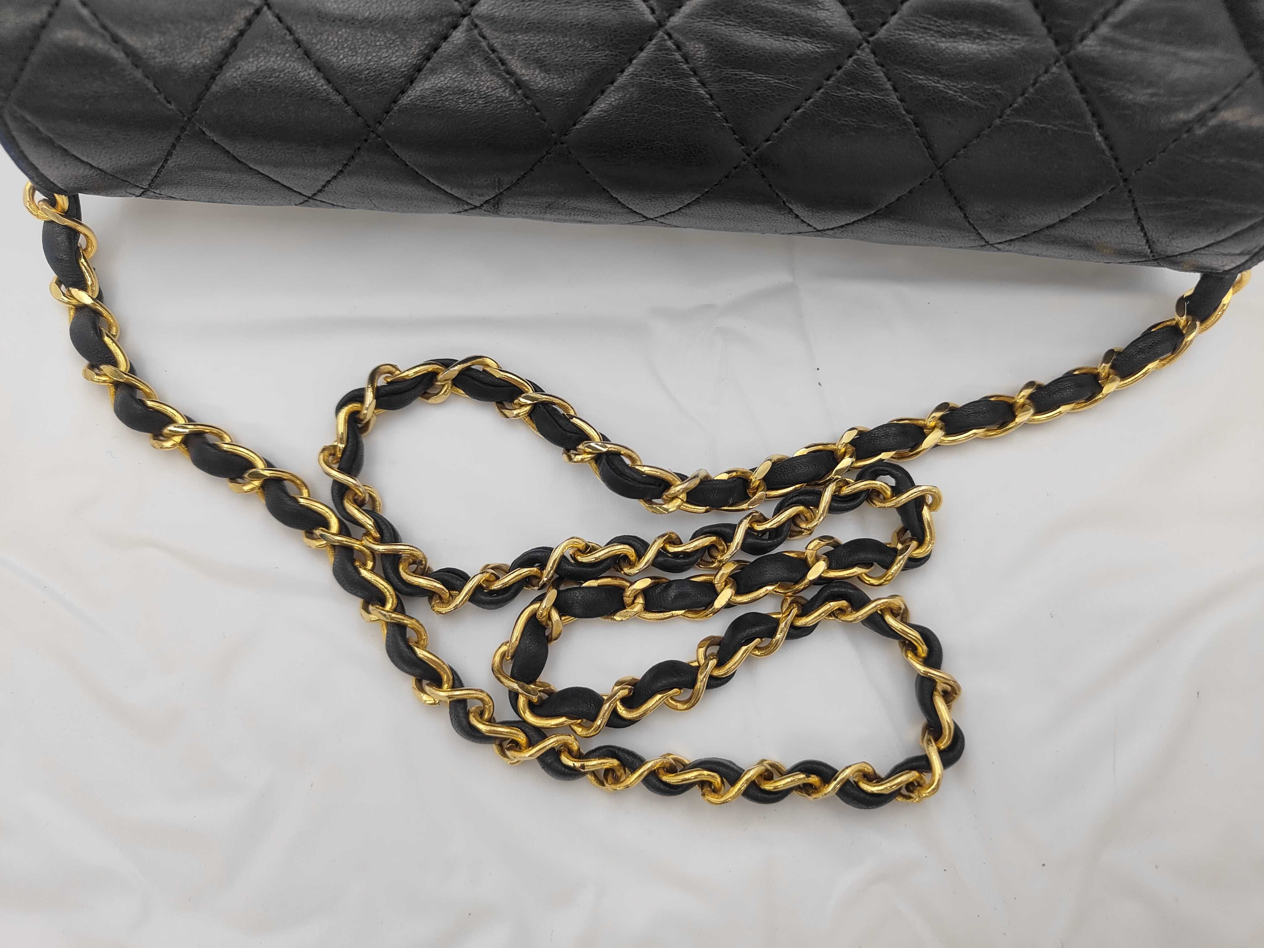 Matelassé Push Black Shoulder Bag — view 3