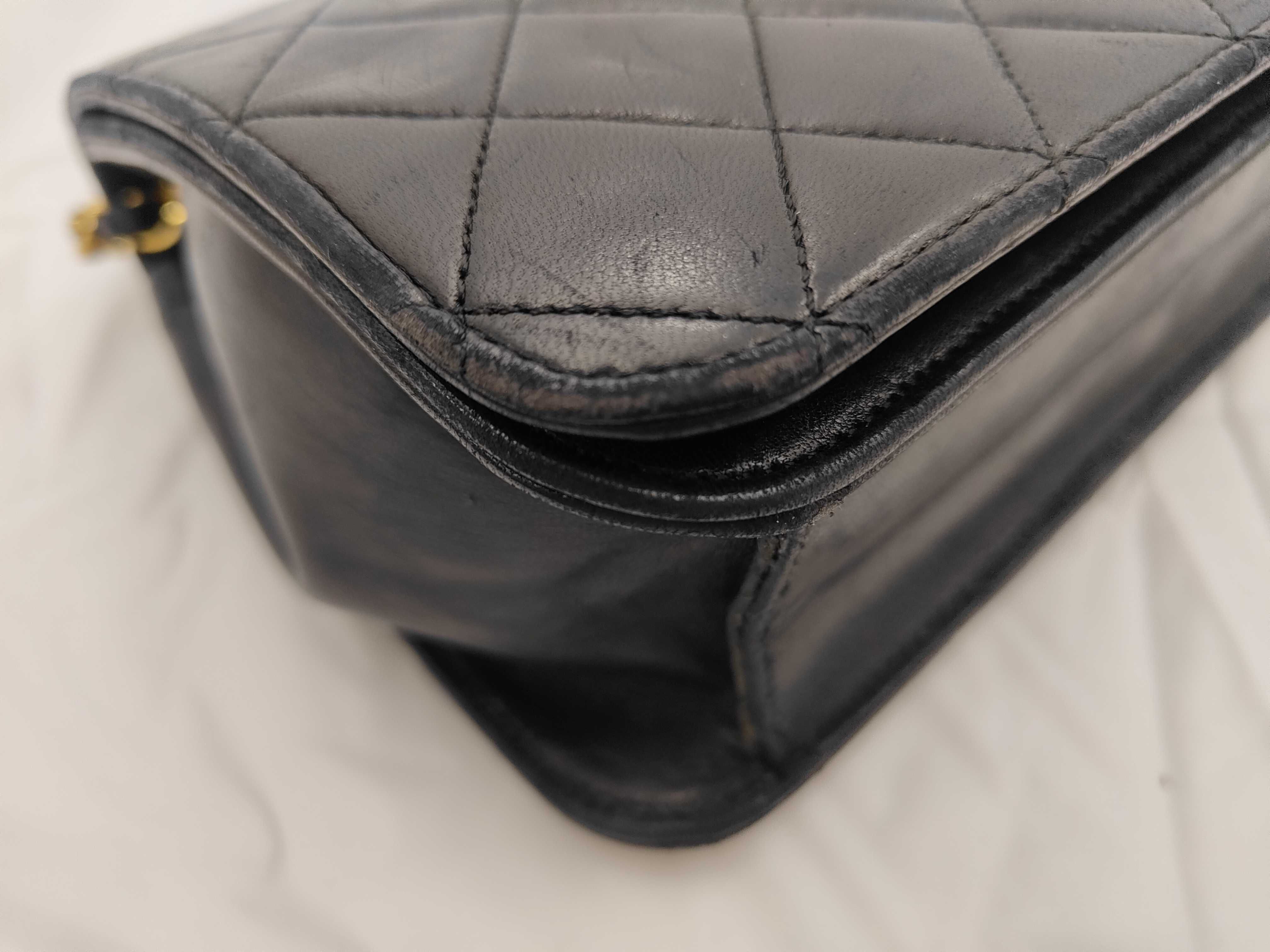 Matelassé Push Black Shoulder Bag — view 6