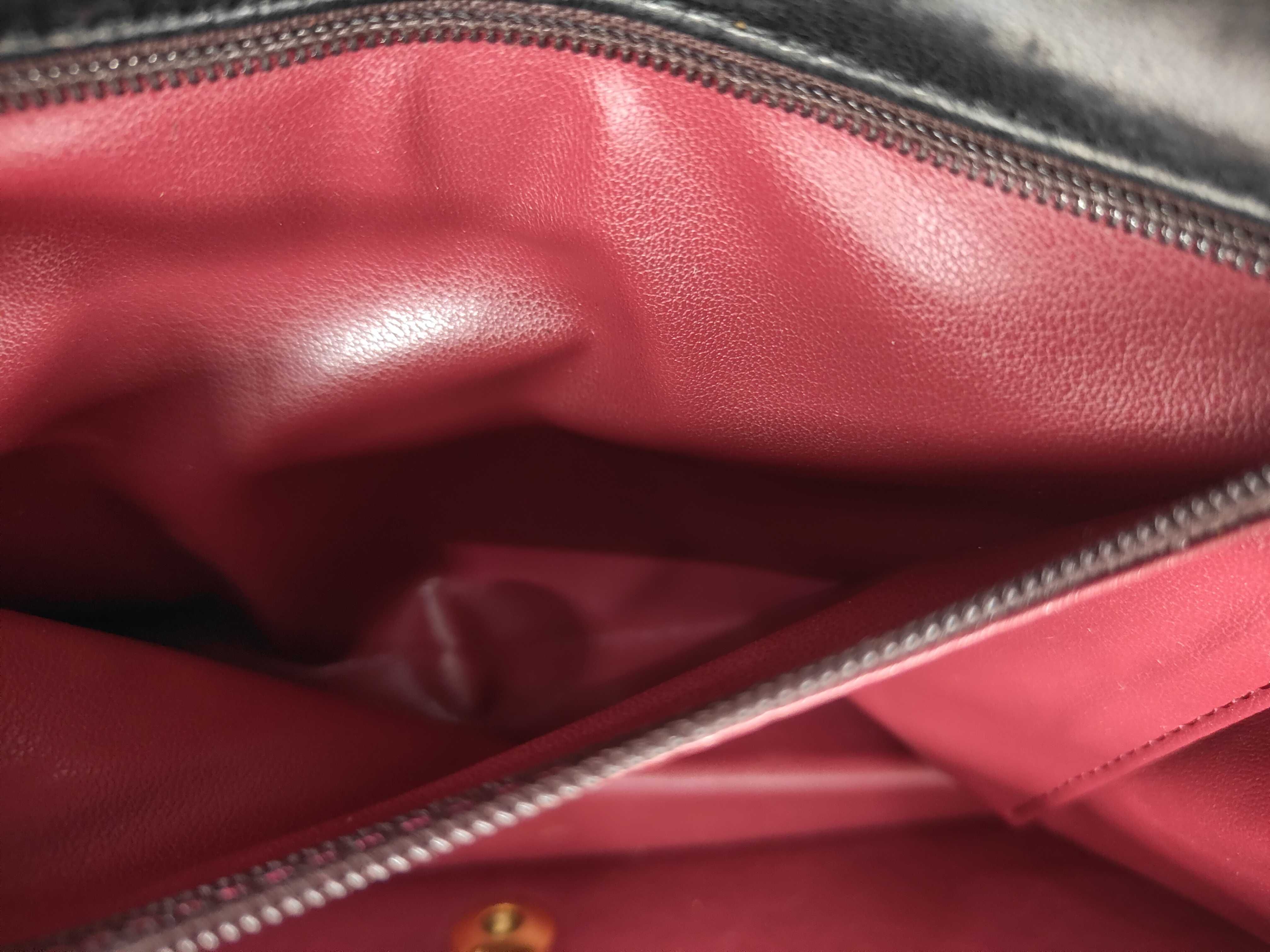 Matelassé Push Black Shoulder Bag — view 10