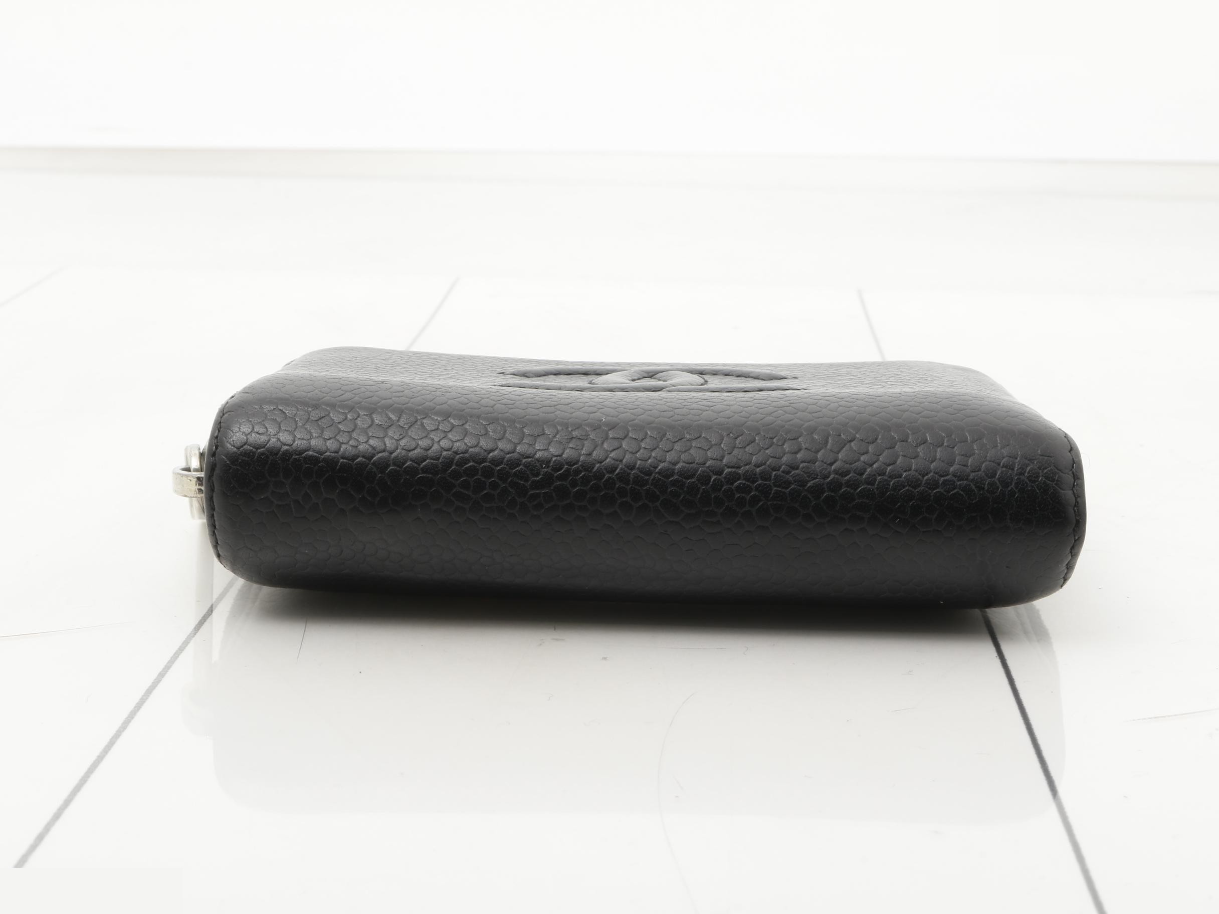 Caviar Skin Folding Wallet — view 3