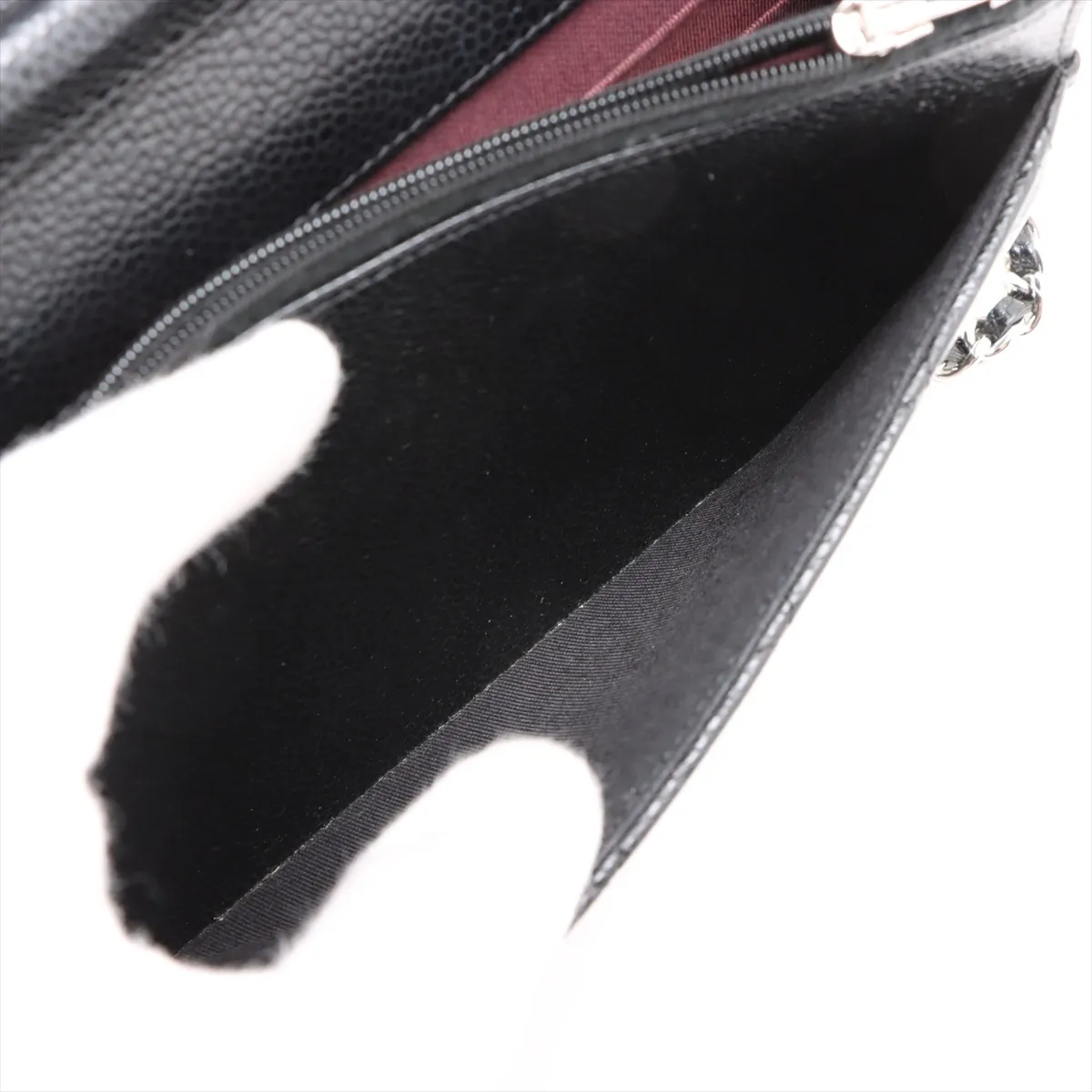Matelasse caviar skin chain wallet black silver hardware UU50XEJK random plate — view 9
