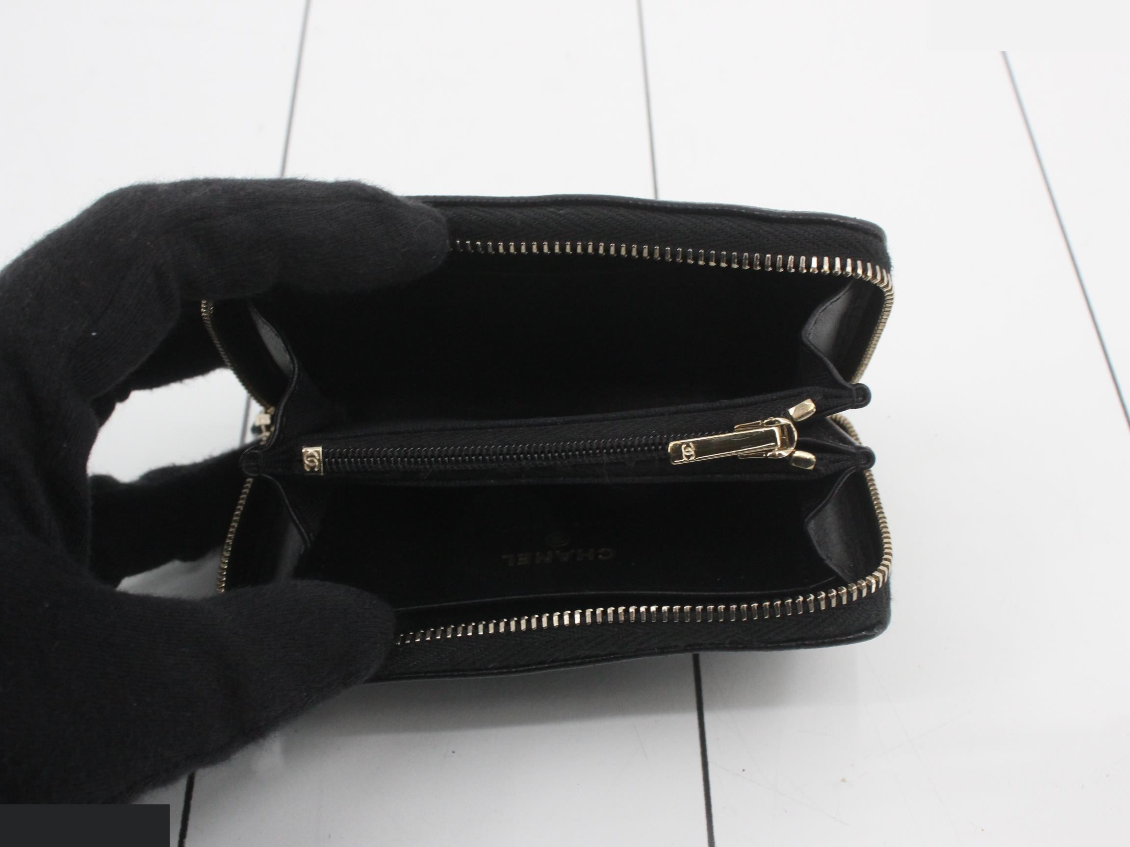 Caviar leather Coco Mark coin case — view 4