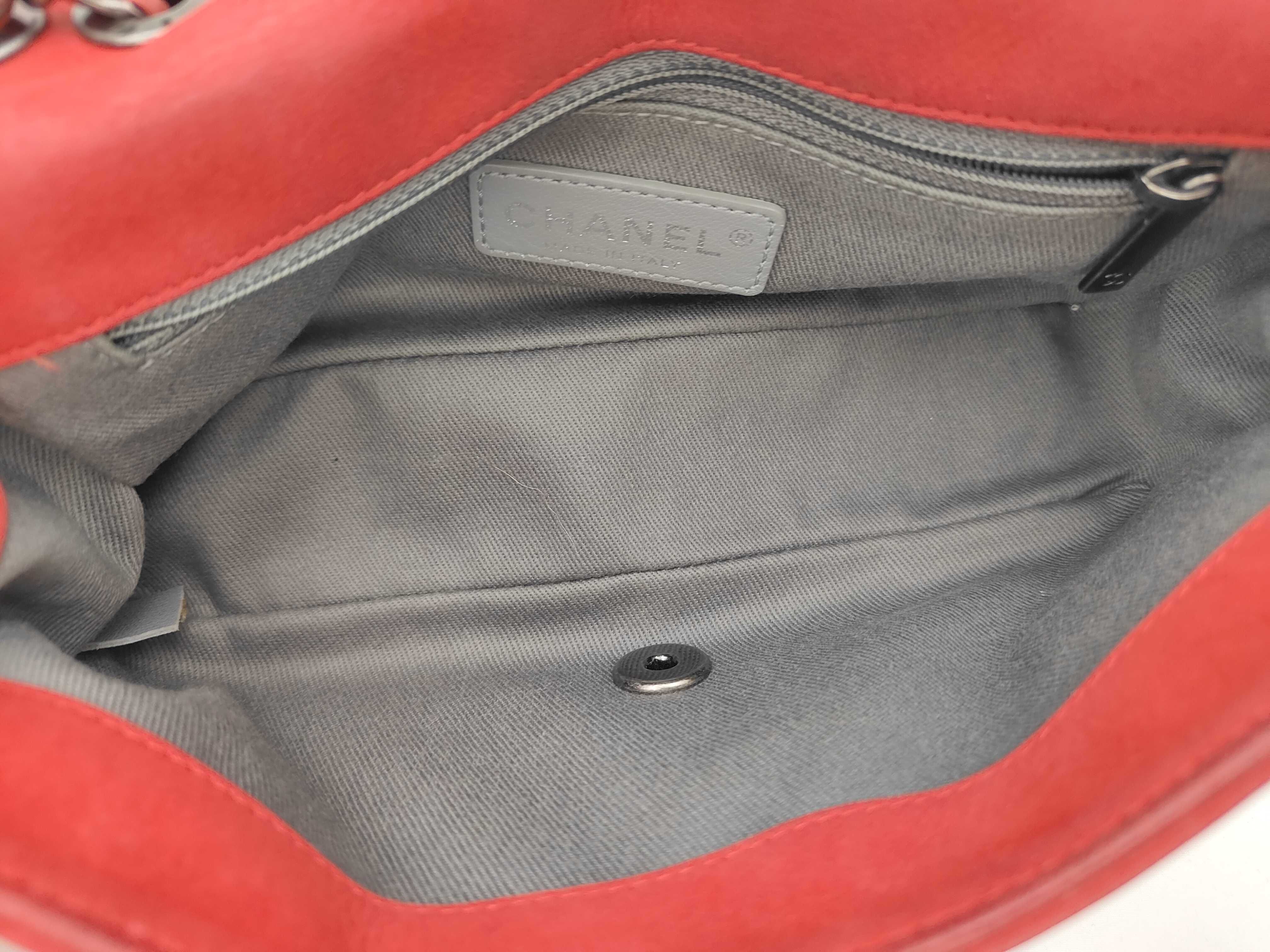 Ultra Stitch Red Shoulder Bag (Serial Number 17) — view 8