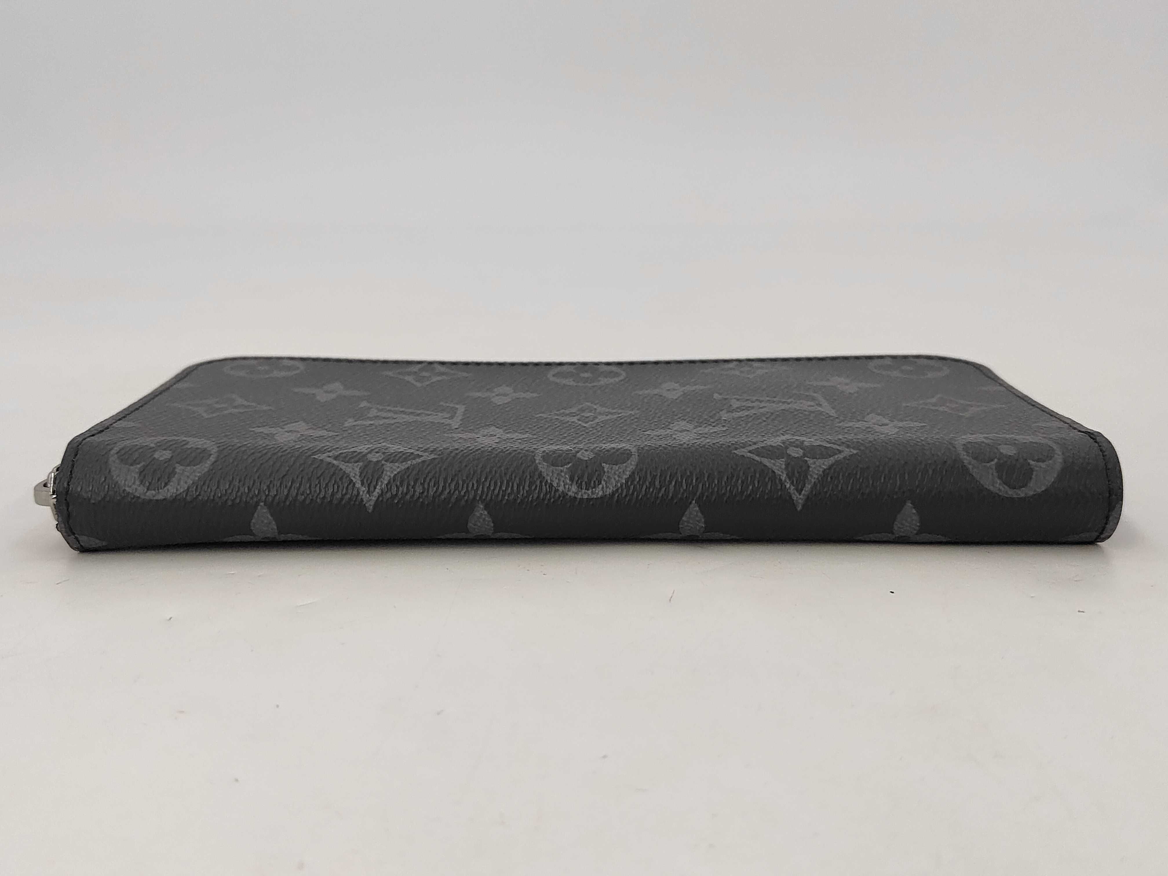 M62295 RFID verified Eclipse Zippy Wallet Vertical Bag — view 5