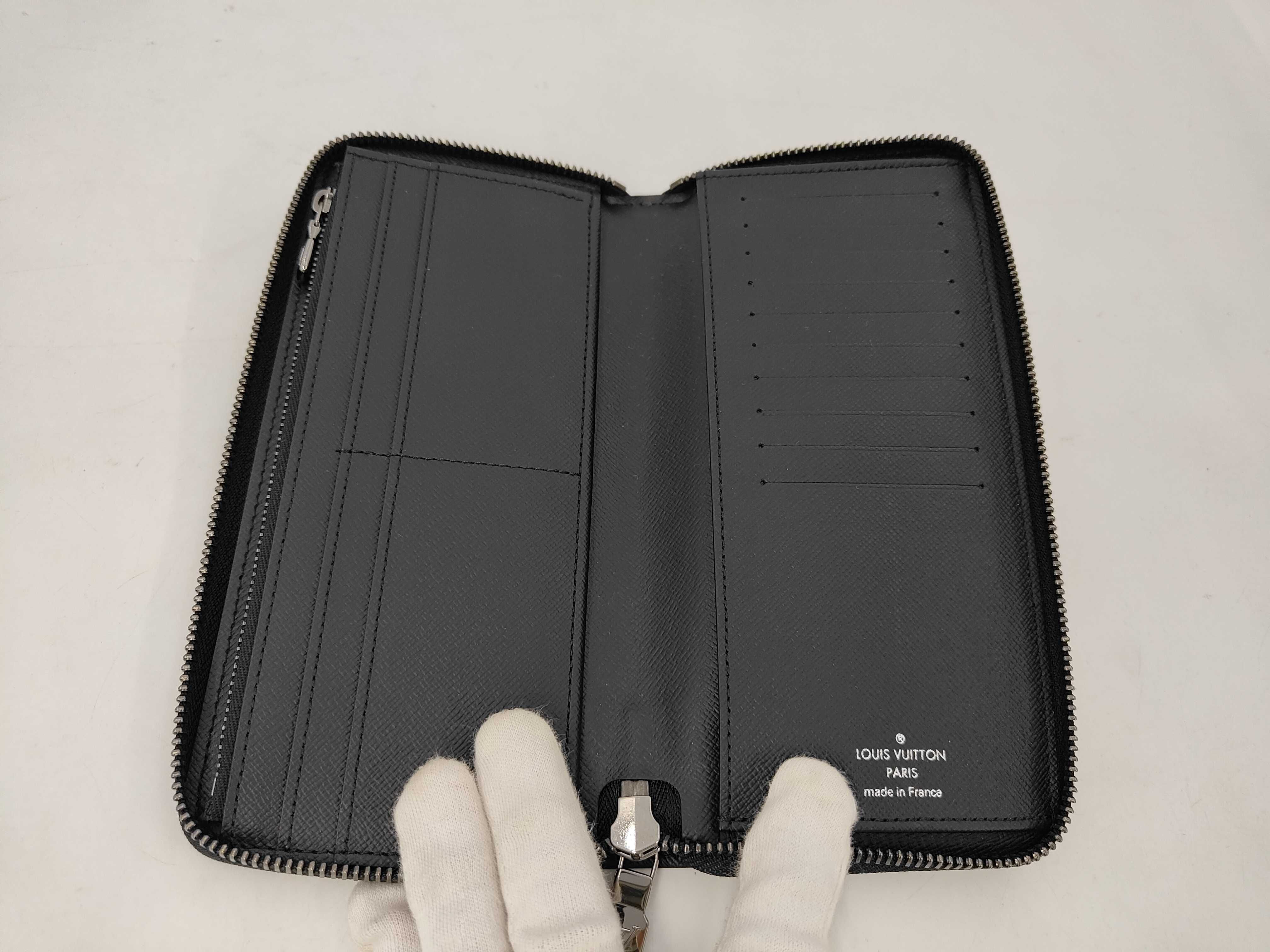 M62295 RFID verified Eclipse Zippy Wallet Vertical Bag — view 7