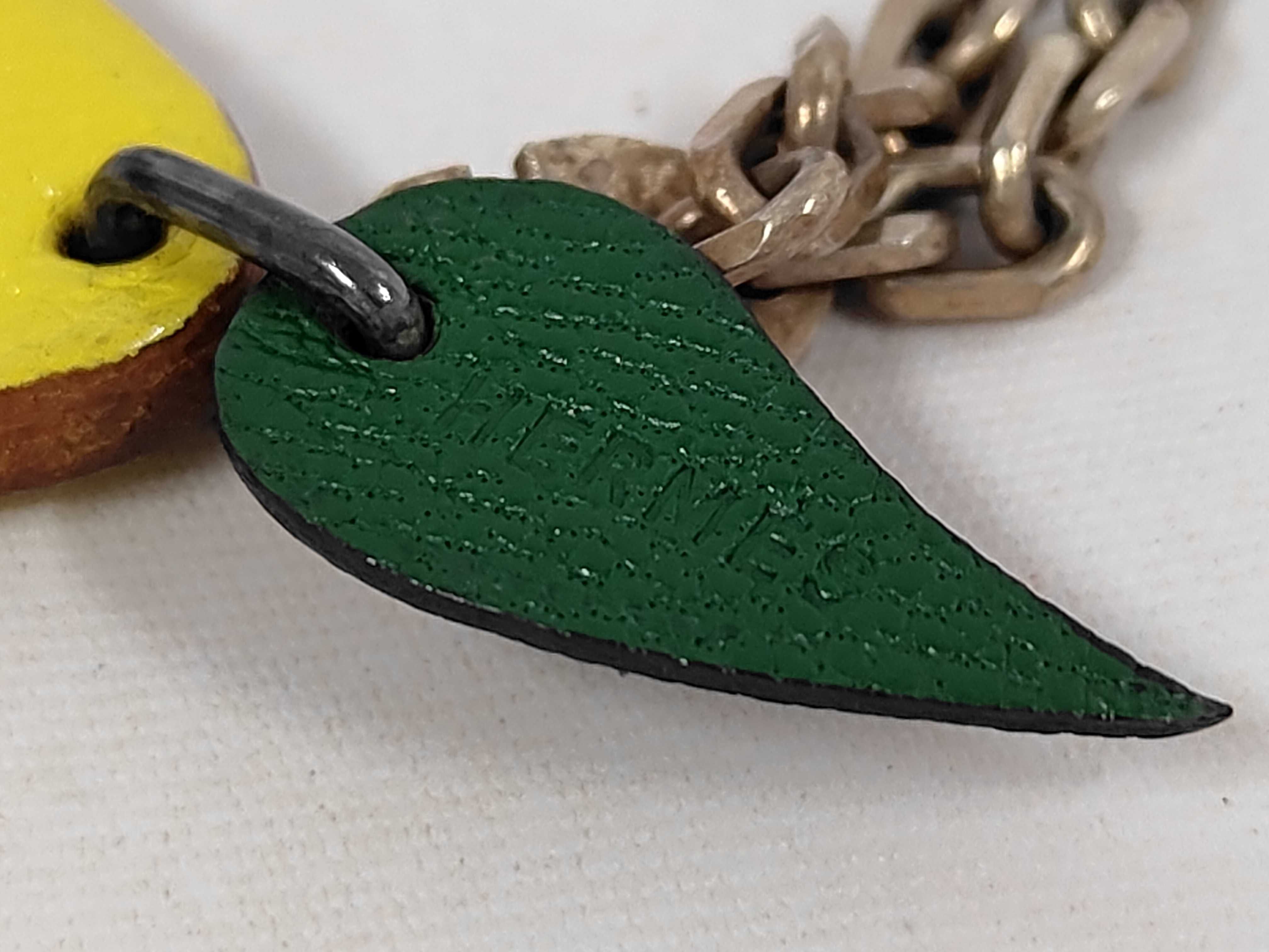 Lemon Motif Charm Keychain Key Case — view 5