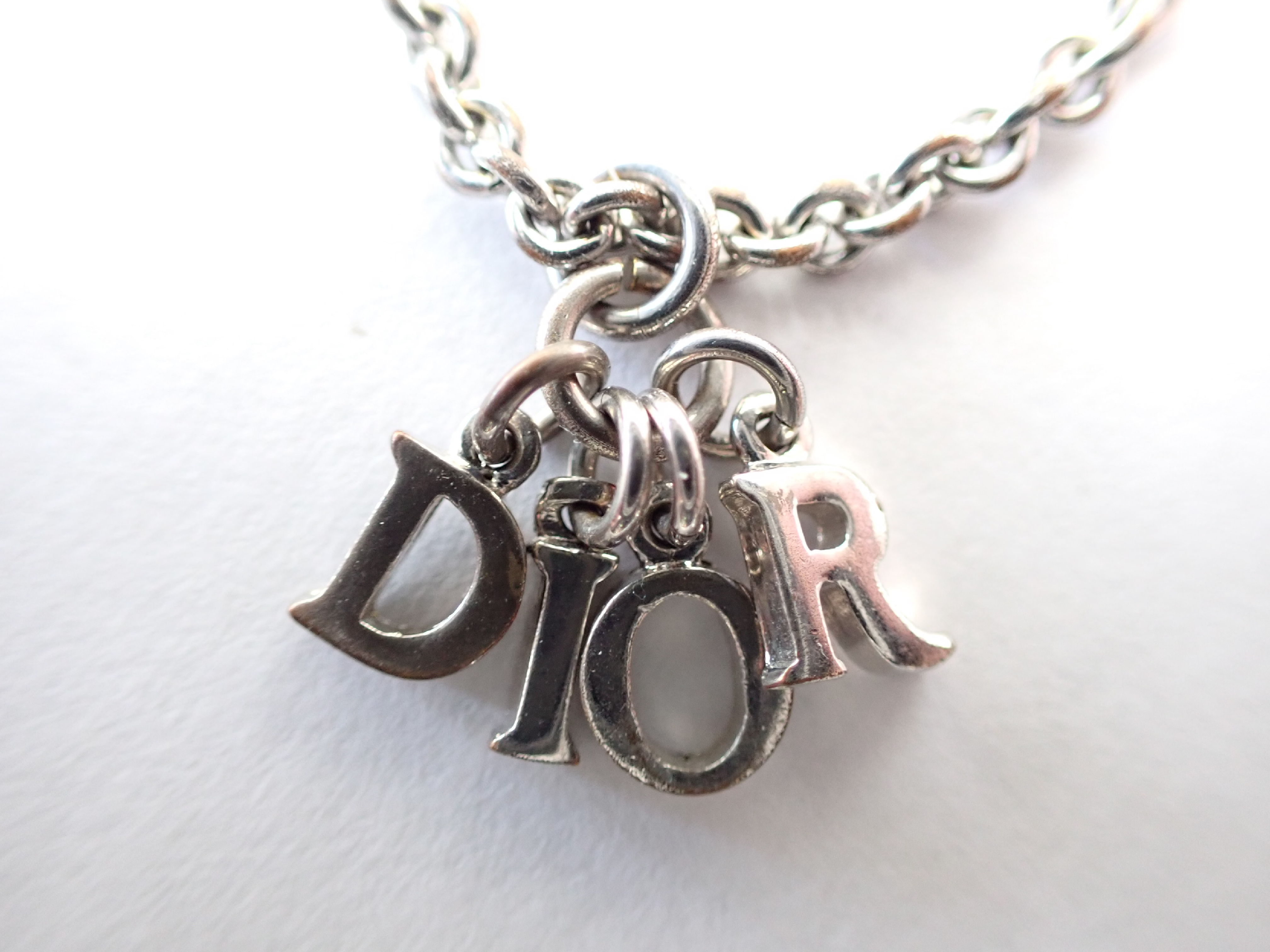 logo necklace, silver color, approximately 8.6g. — view 2