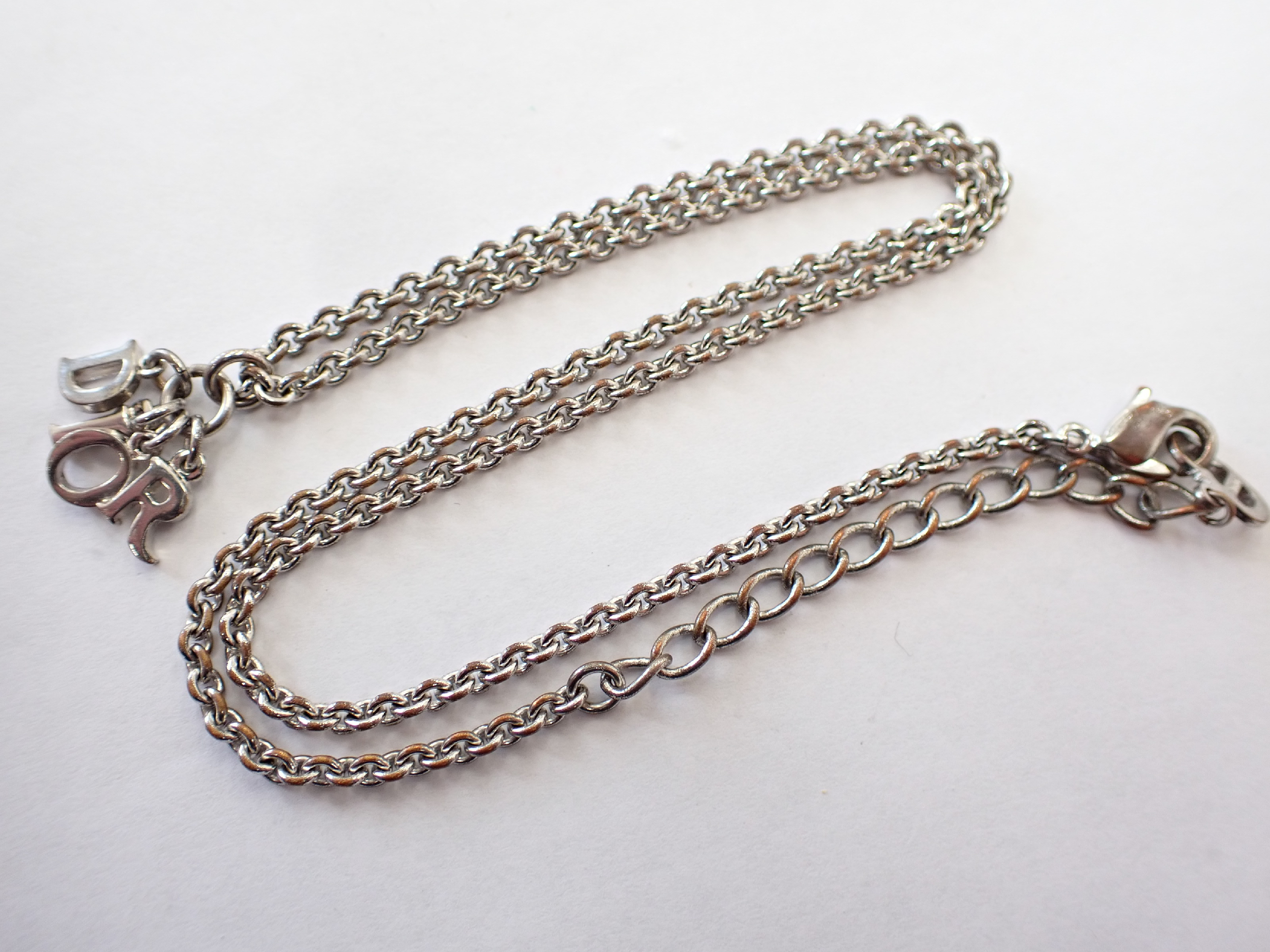 logo necklace, silver color, approximately 8.6g. — view 3