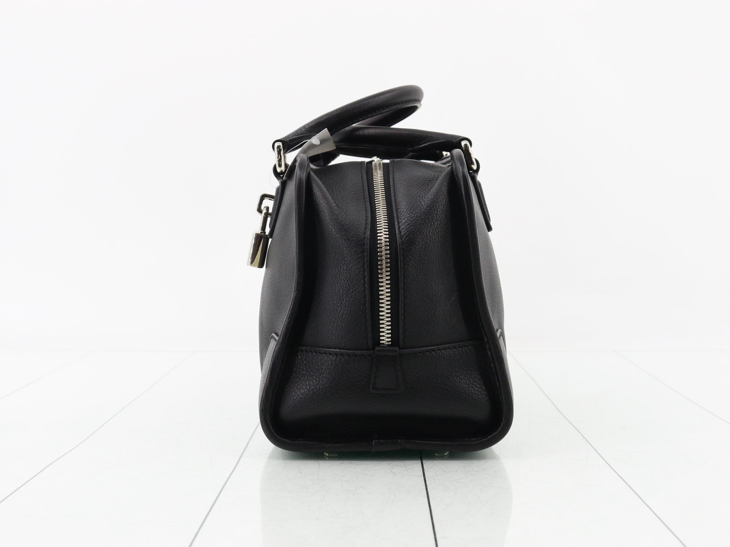 Amazona 28 Black x Silver Hardware — view 3