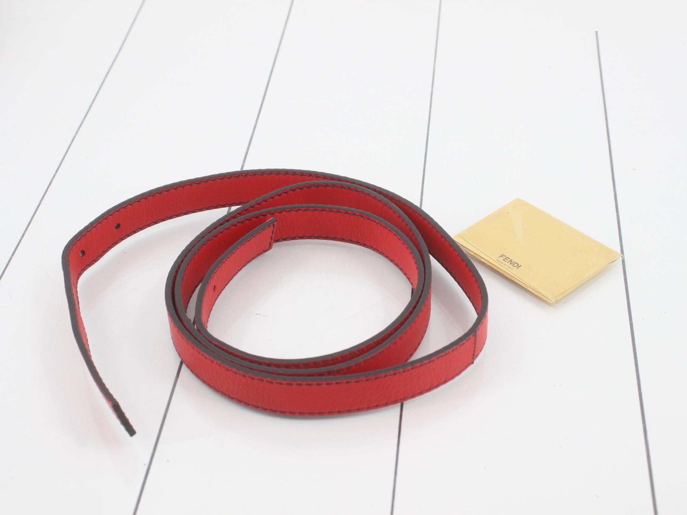 Mamma Bucket Leather 2-Way Red Shoulder Bag — view 7