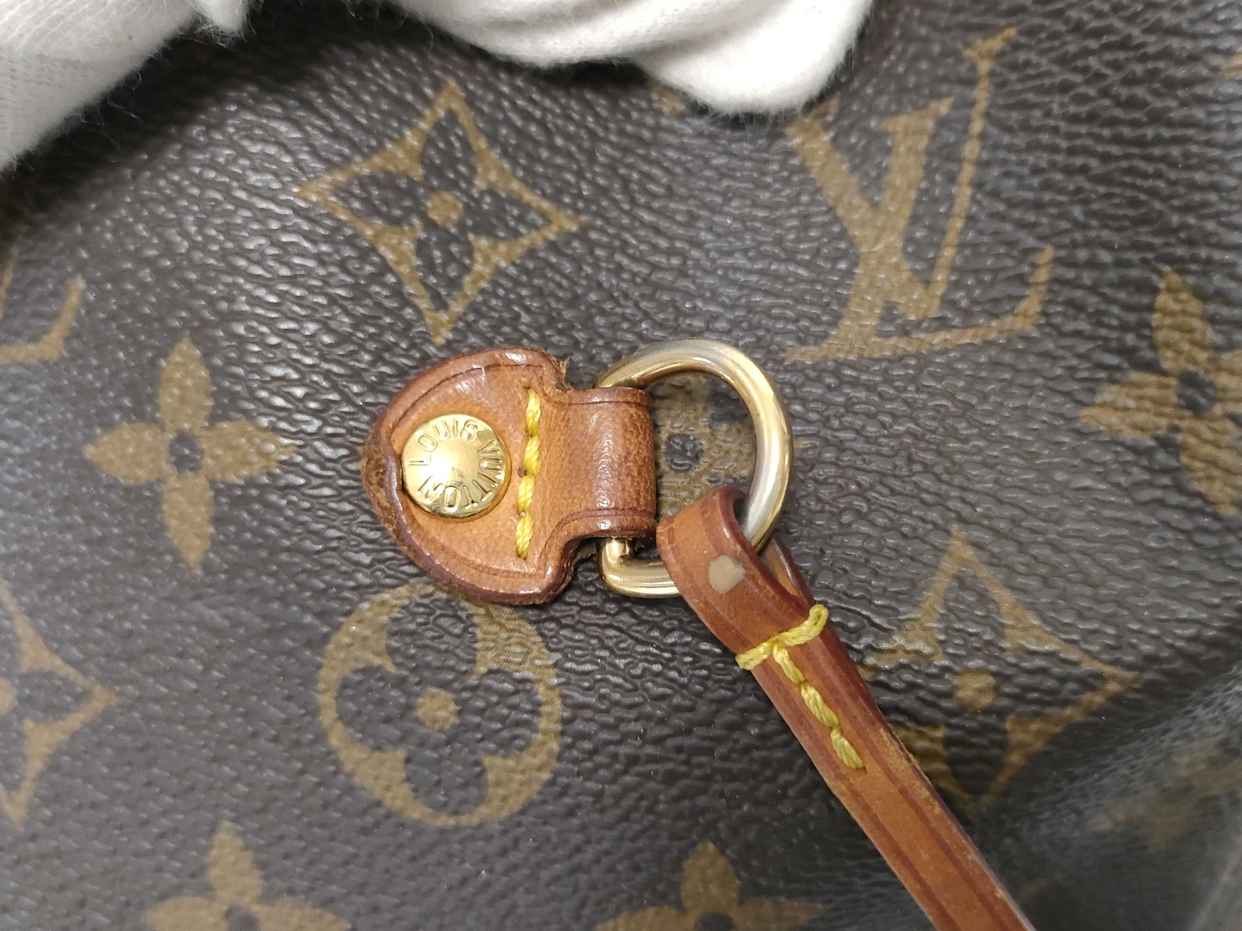 Monogram Neverfull MM Tote Bag — view 8