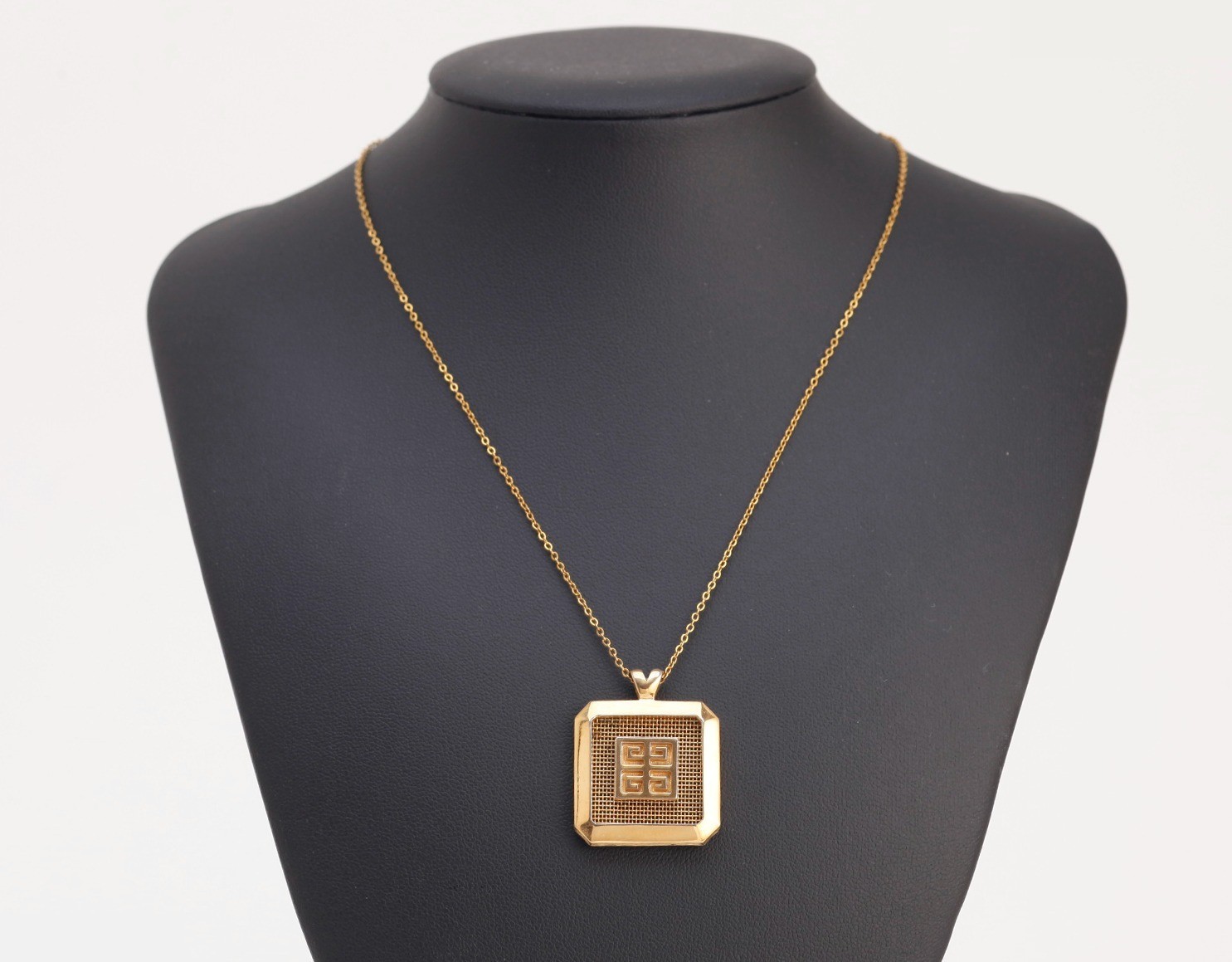 Other lines: Precious metals, necklaces, pendants, chain approximately 44cm — view 2