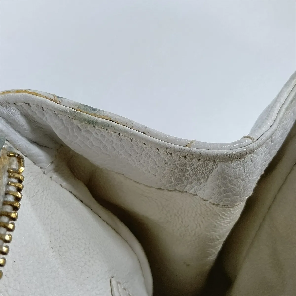 Matelassé Caviar Skin Chain Shoulder Bag, White with Gold Hardware, 3835627, Series 3 — view 14