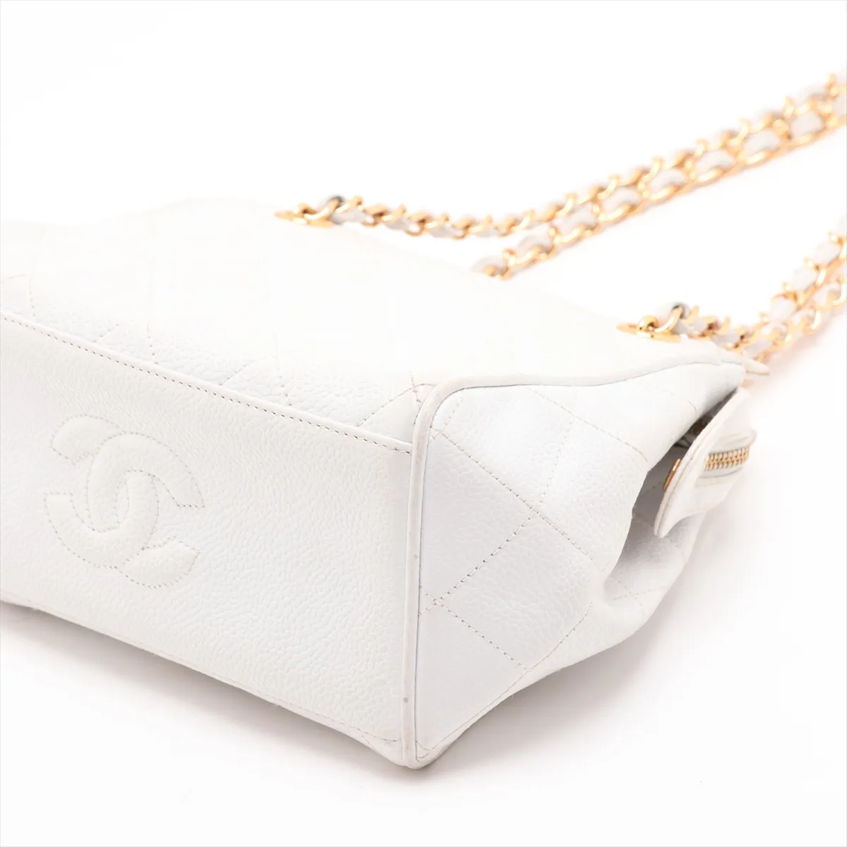 Matelassé Caviar Skin Chain Shoulder Bag, White with Gold Hardware, 3835627, Series 3 — view 3