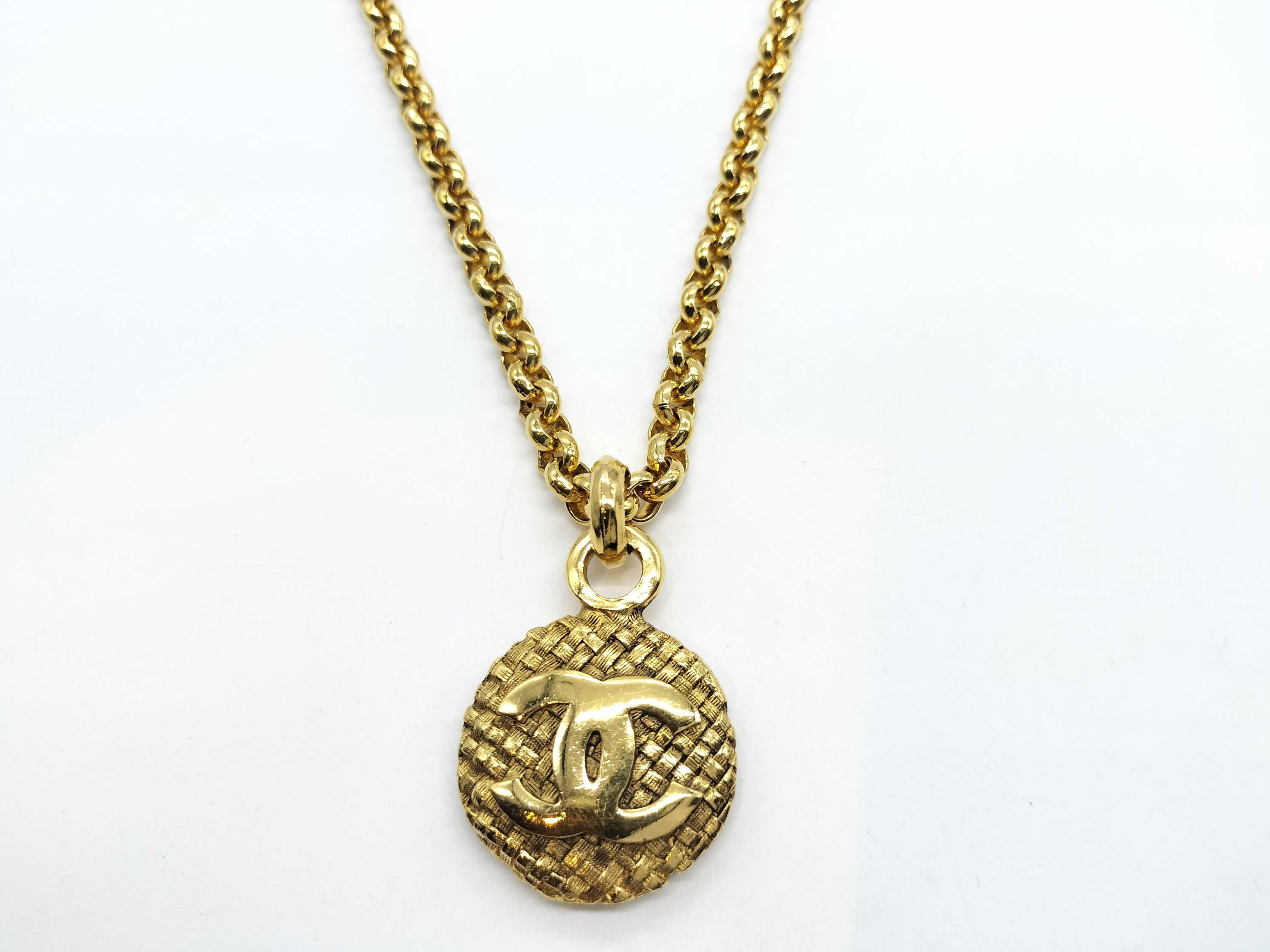 29 Necklace — view 2