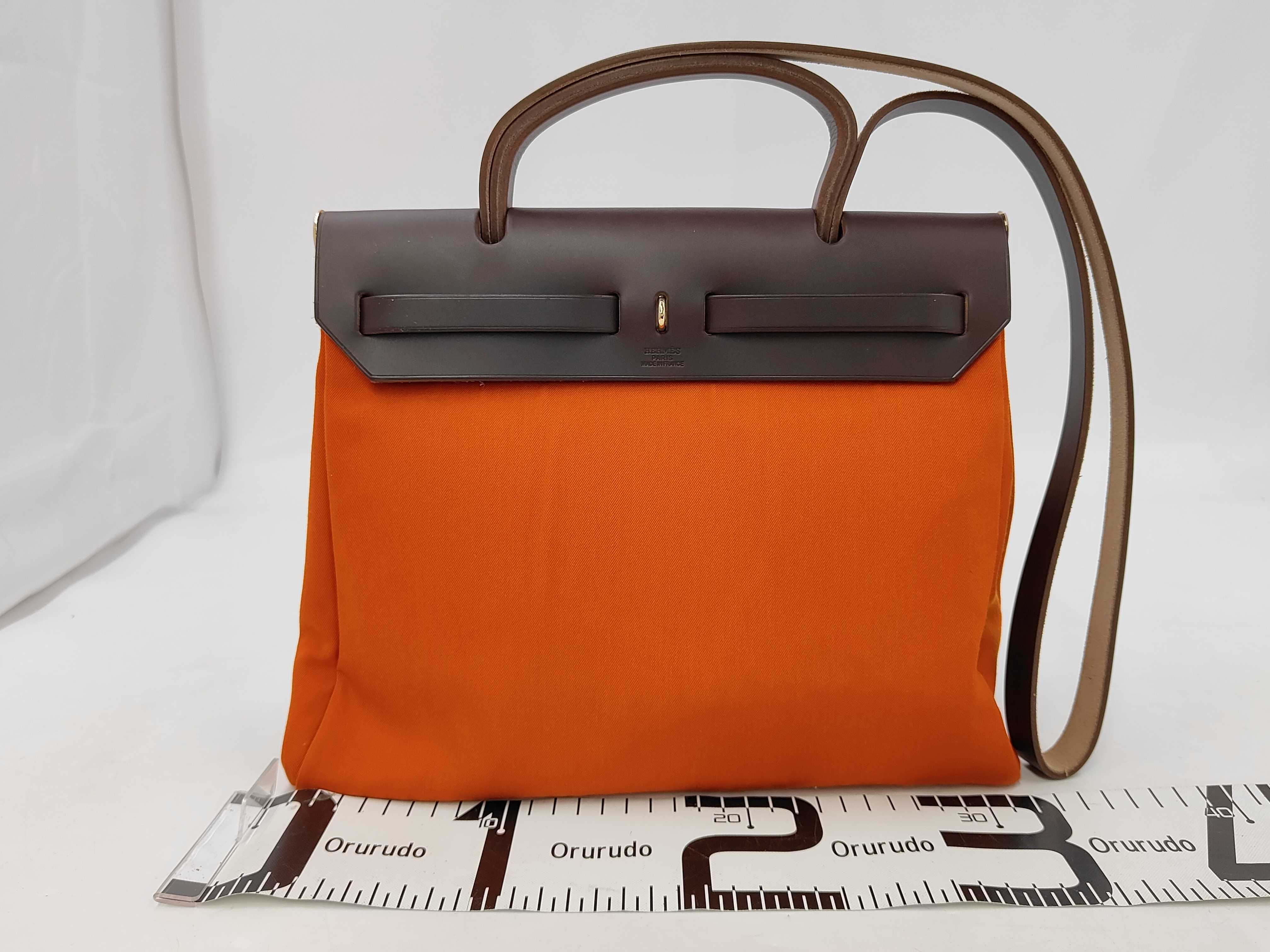 Herbag PM / H / Toile Milord x Leather / Dark Brown x Red x Orange / Gold Hardware / Herbag / Clochette, Keys x2, Padlock, Dust Bag x2, Box, Stopper Bag — view 2