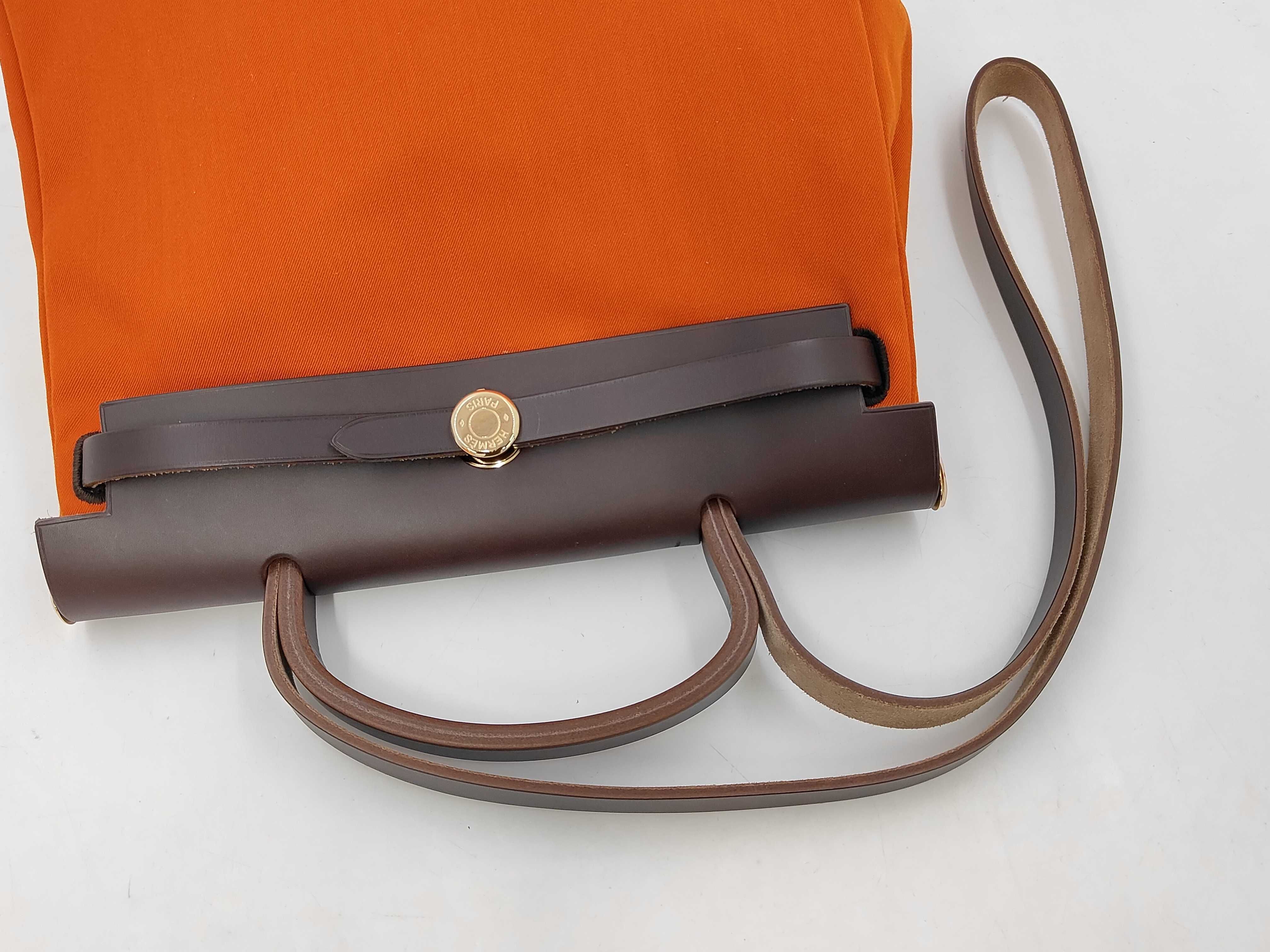 Herbag PM / H / Toile Milord x Leather / Dark Brown x Red x Orange / Gold Hardware / Herbag / Clochette, Keys x2, Padlock, Dust Bag x2, Box, Stopper Bag — view 5