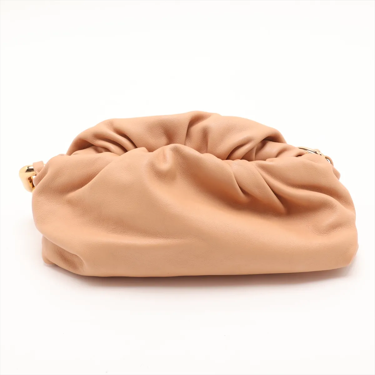 The Chain Pouch Leather Chain Shoulder Bag Beige — view 2
