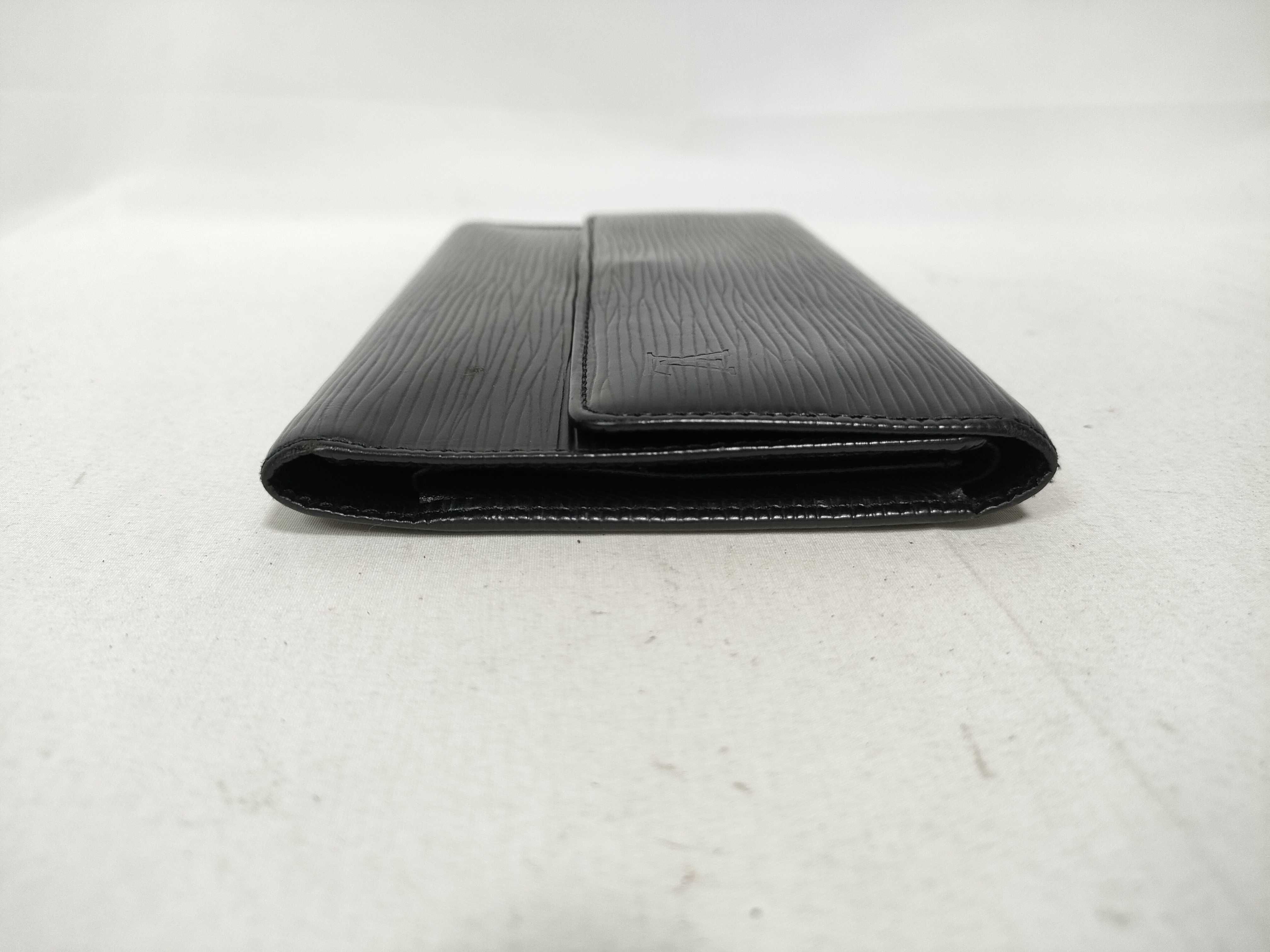 Epi Louis Vuitton Wallet Epi Wallet — view 4