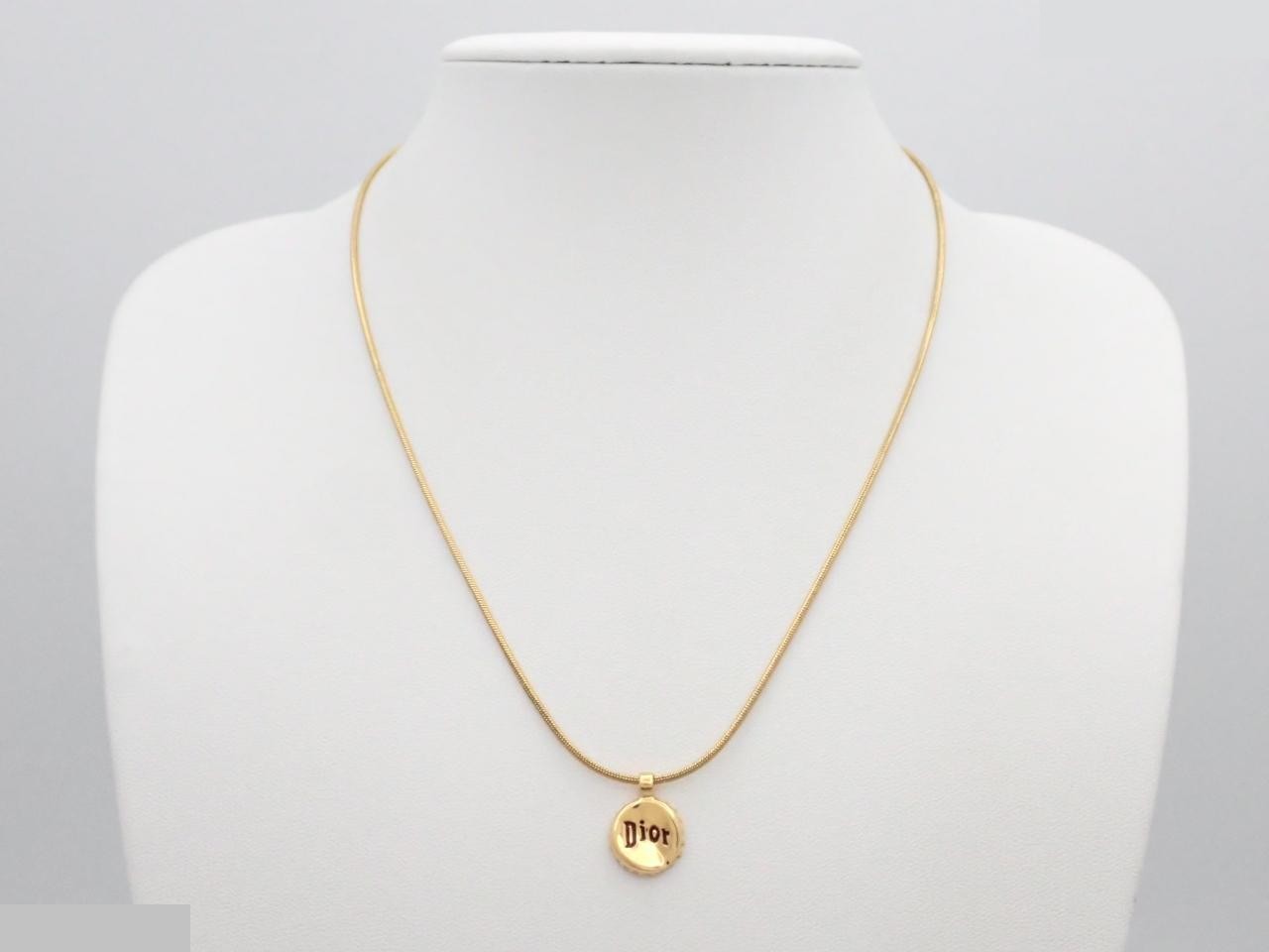 Other lines: Precious metal necklaces and pendants, chain approximately 44cm. — view 3