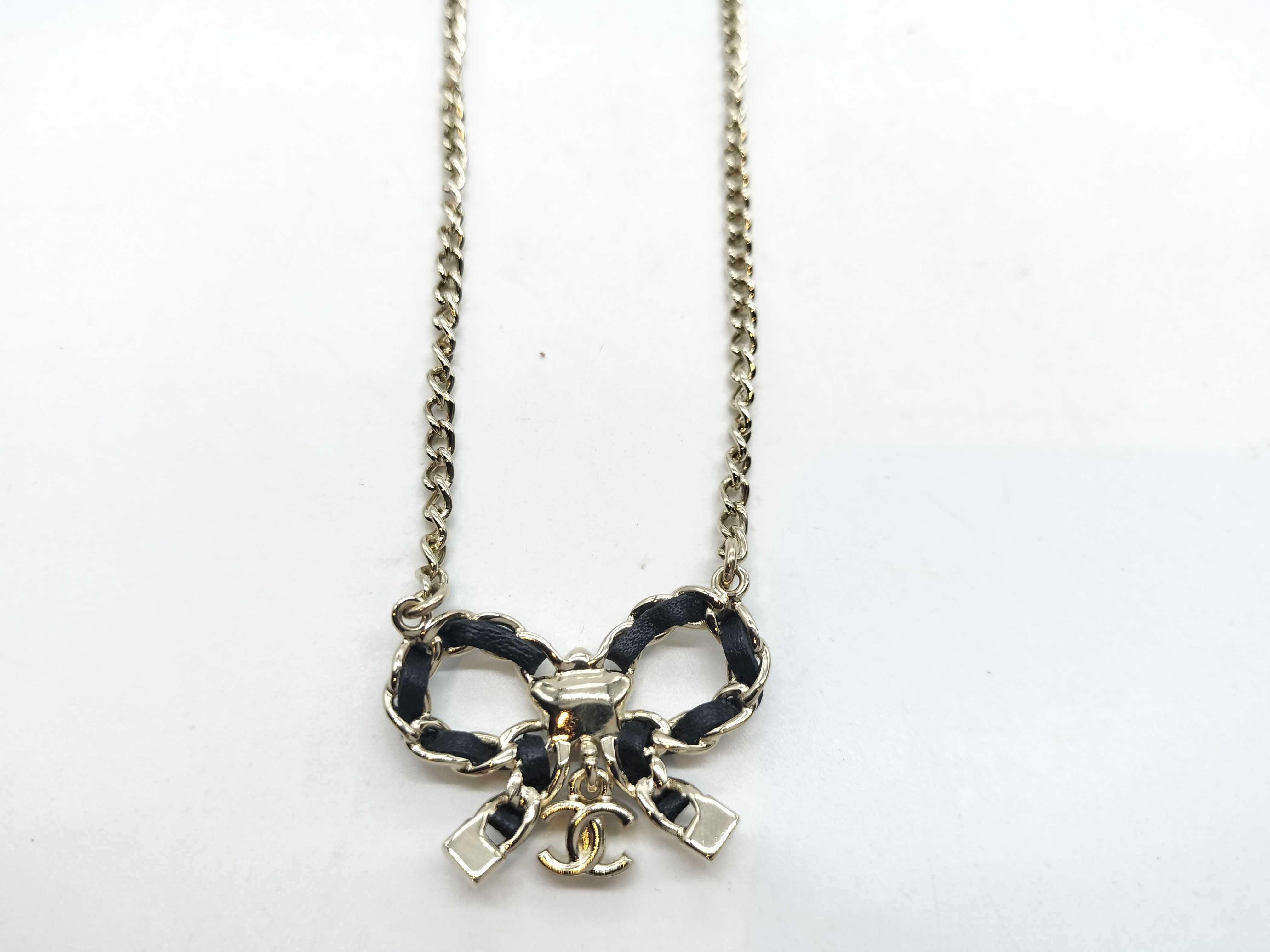 Ribbon Motif Necklace A25B — view 3