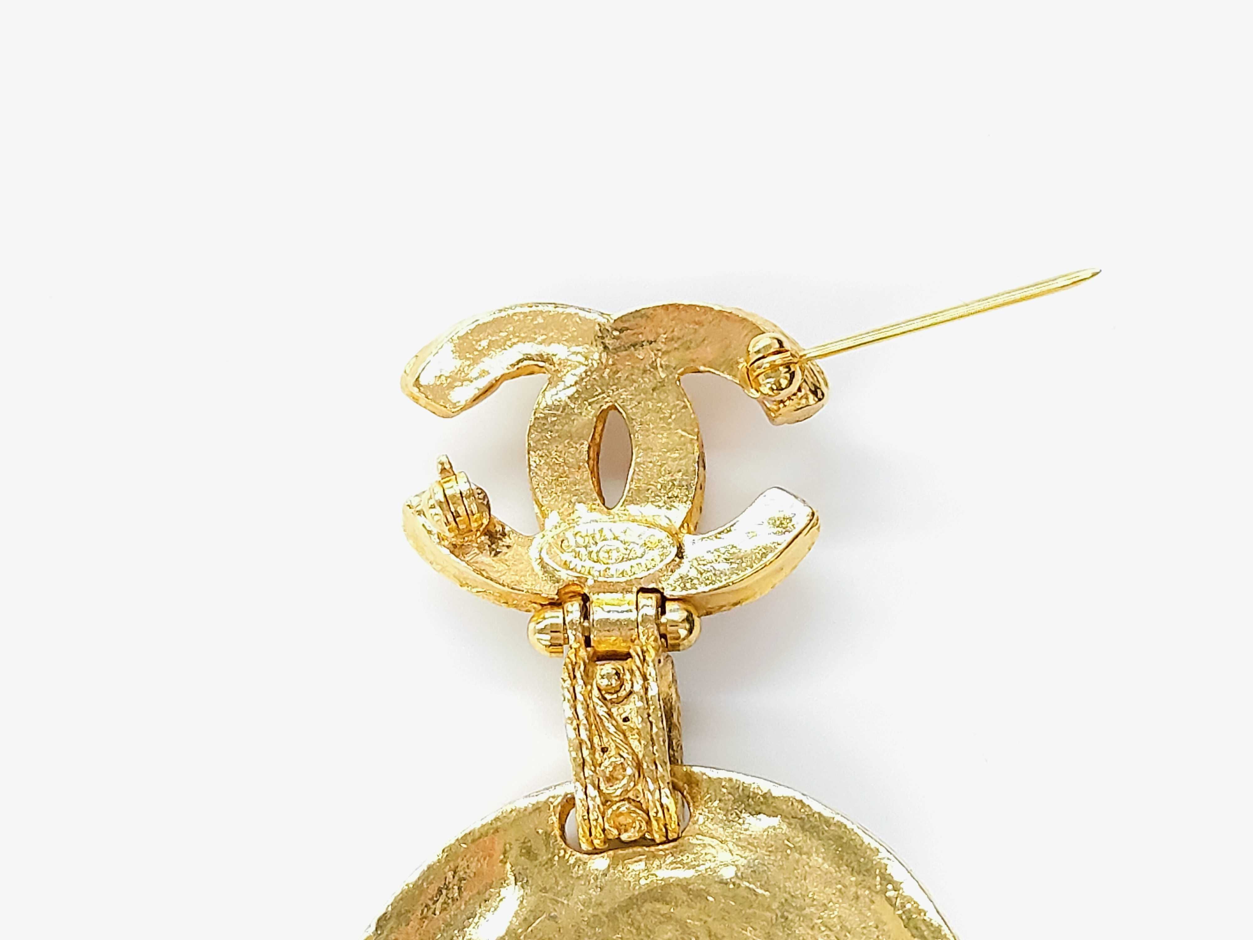Gripoix Coco Mark 94A Brooch GP x Colored Stone Gold Brooch — view 4