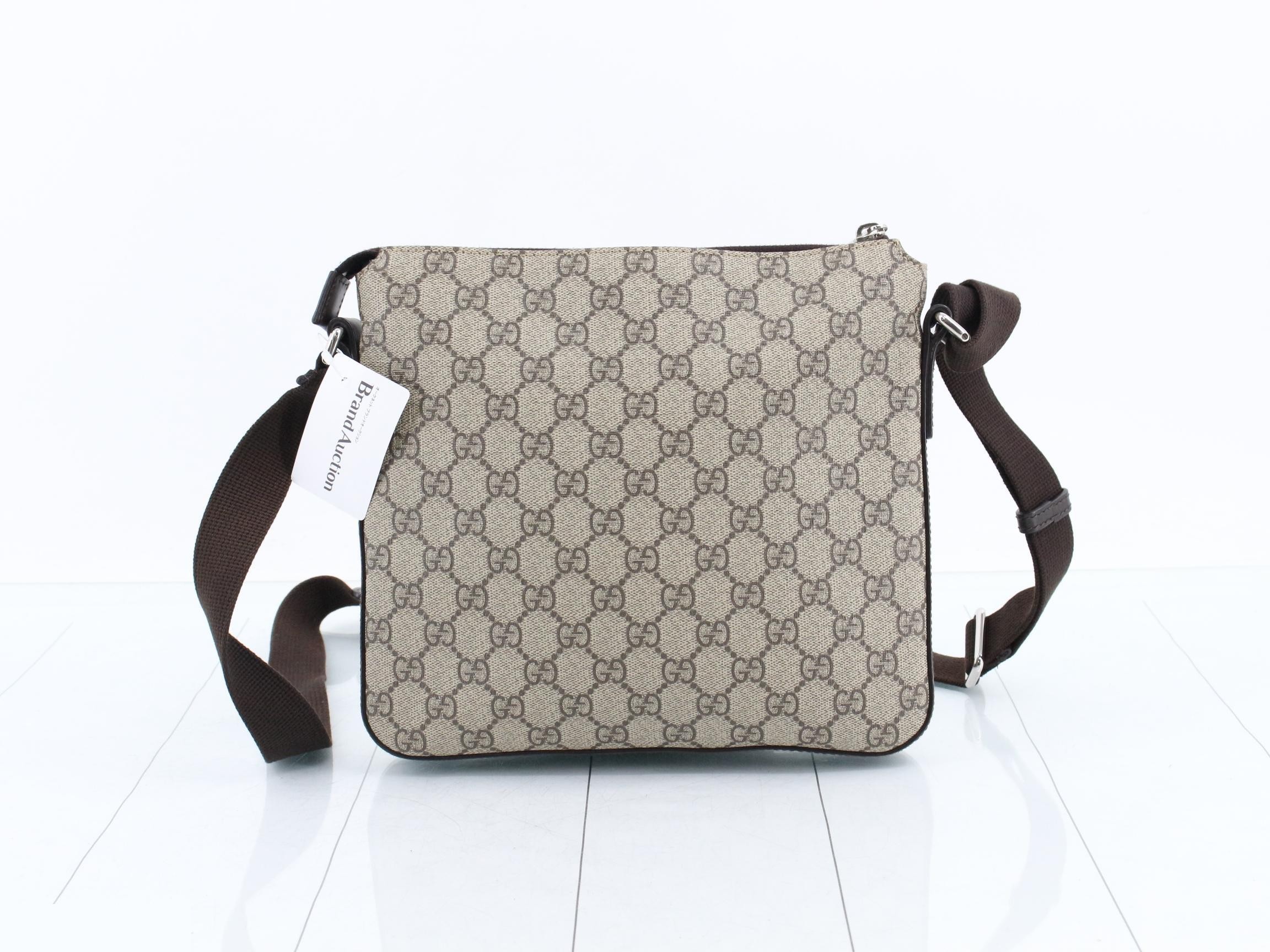 GG Supreme Shoulder Bag — view 2