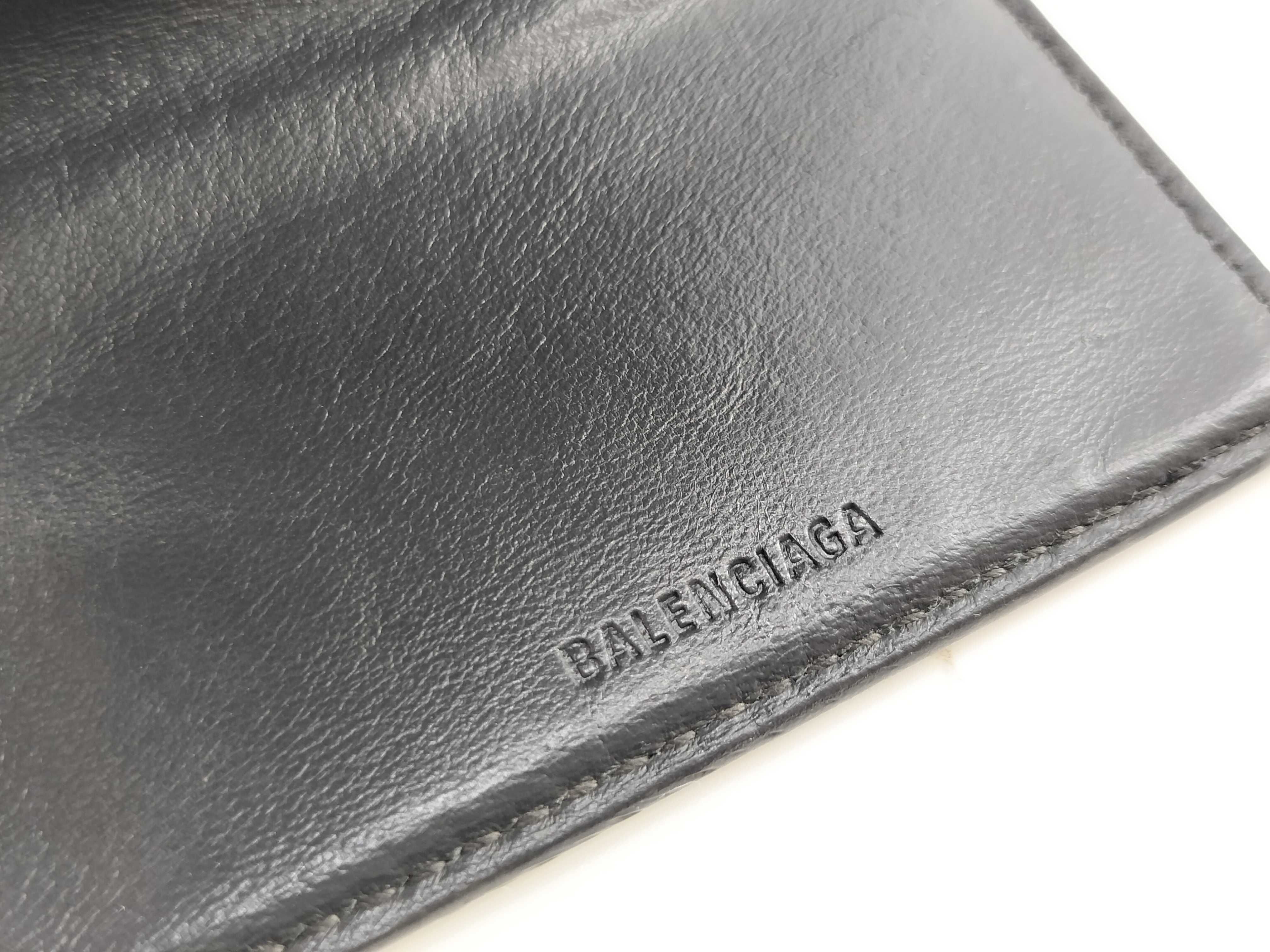 Leather Tri-fold Mini Wallet Serial Number — view 14