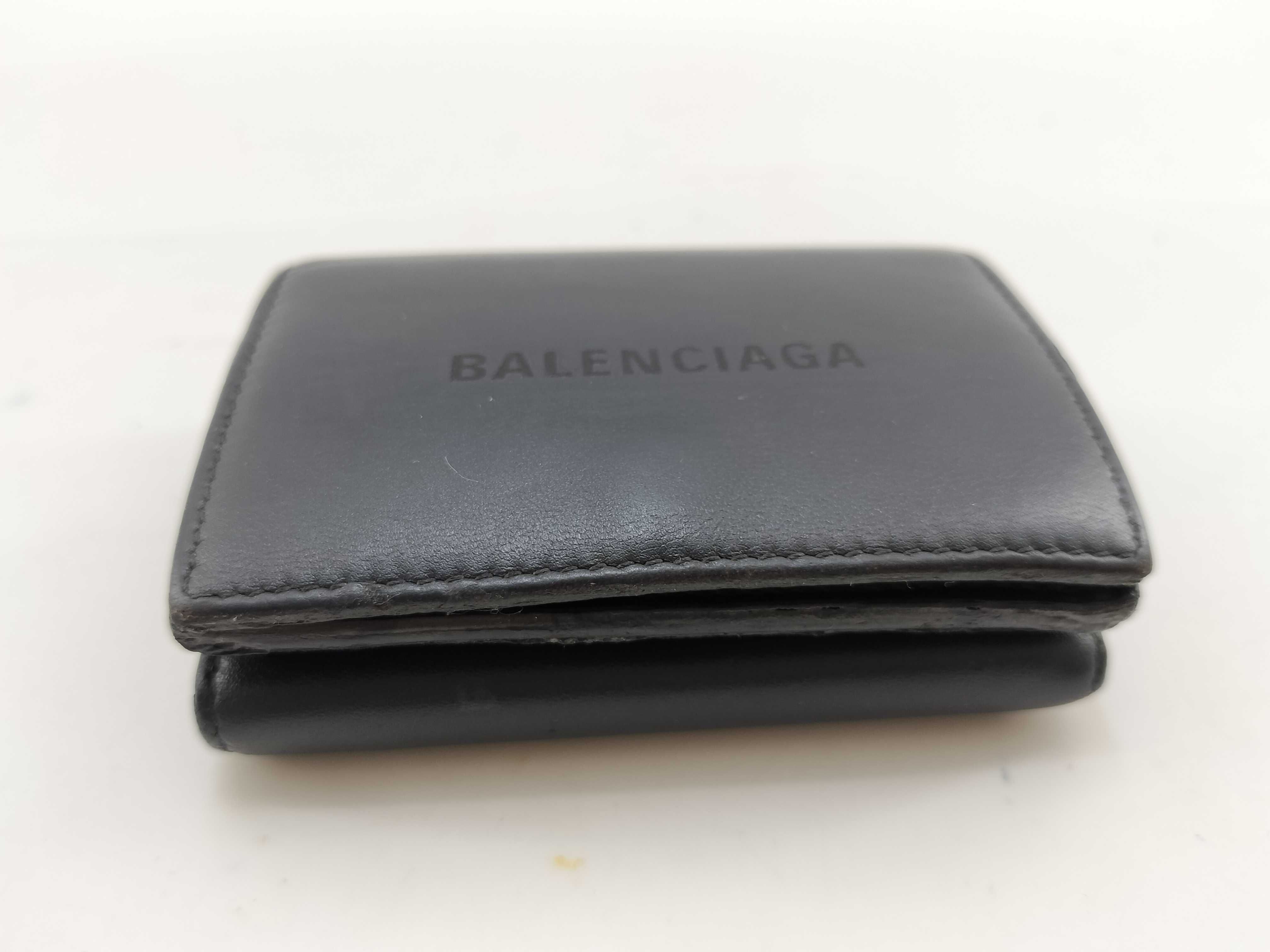 Leather Tri-fold Mini Wallet Serial Number — view 5