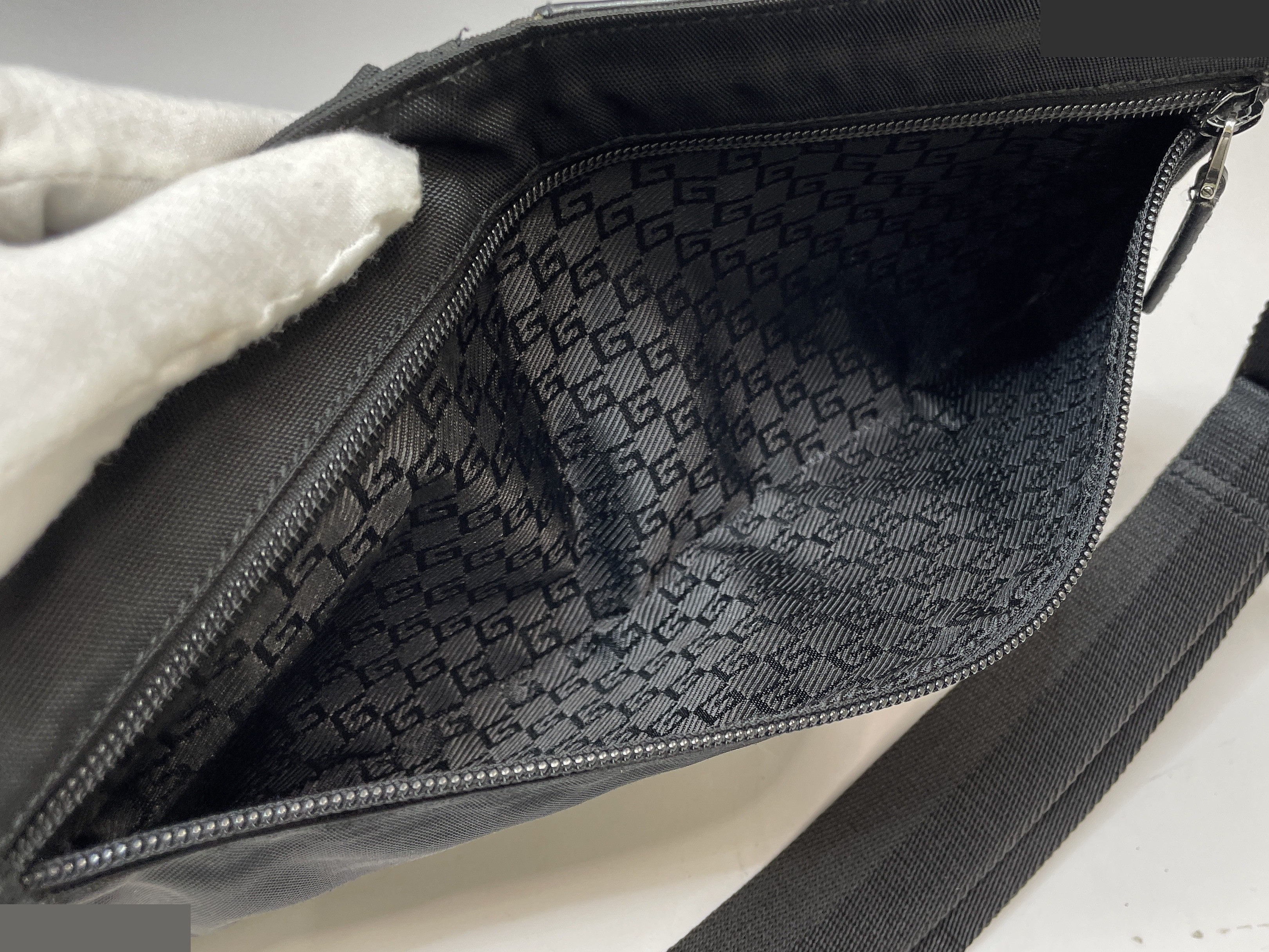 Nylon and leather waist pouch/body bag, black — view 8