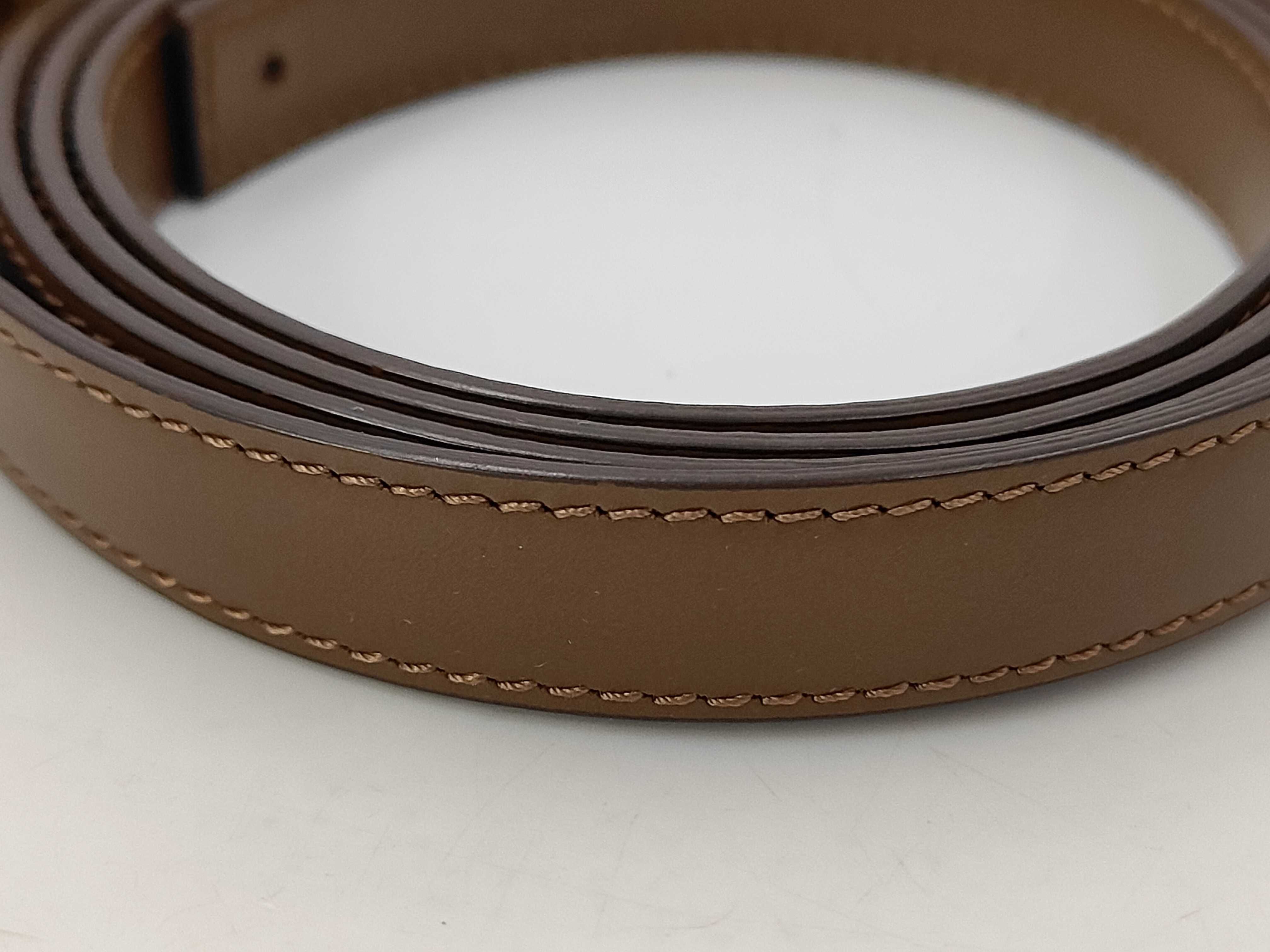 Classic Box Brown Calfskin Shoulder Bag — view 6