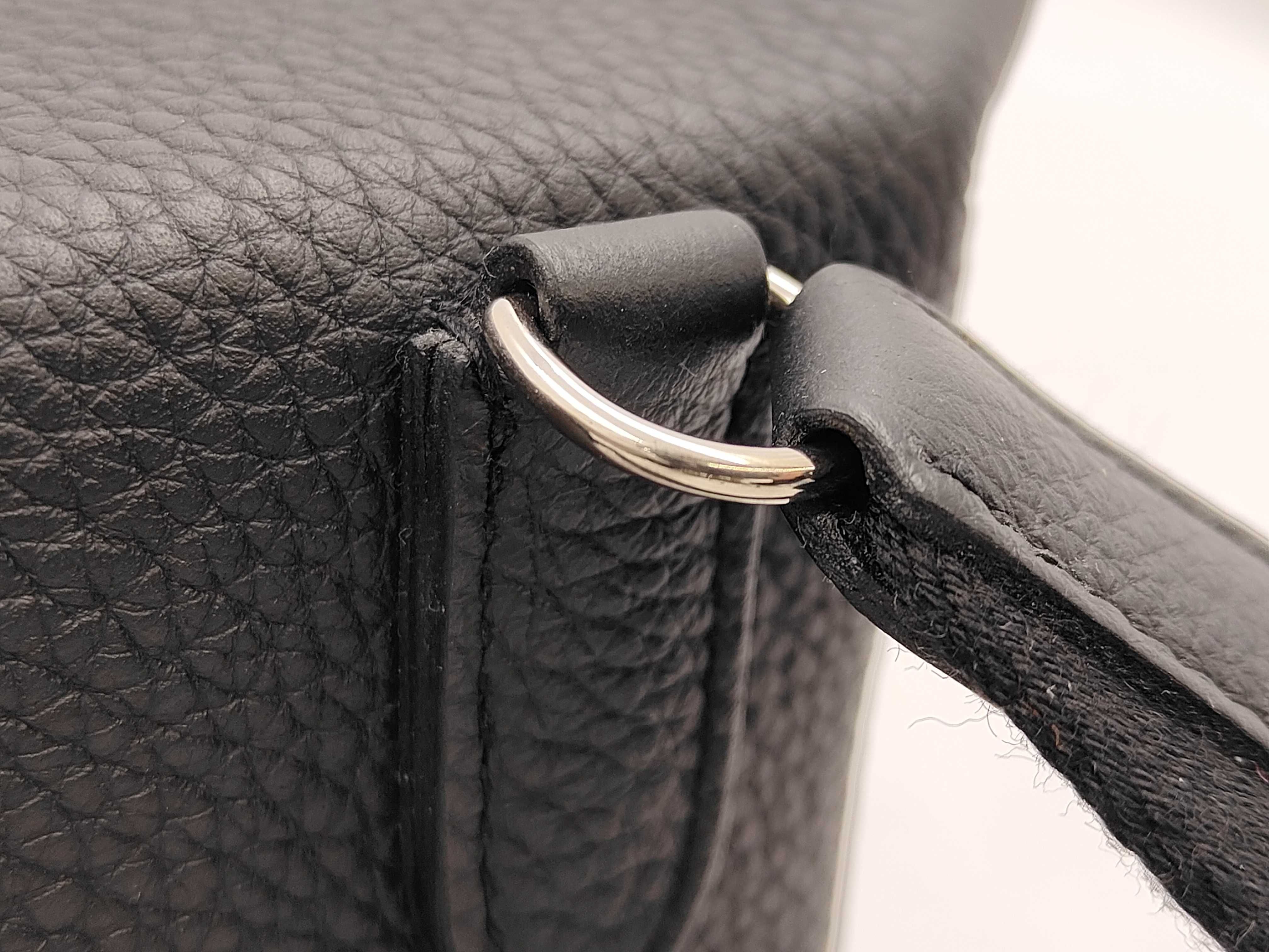 Videpoche Togo Shoulder Bag — view 5