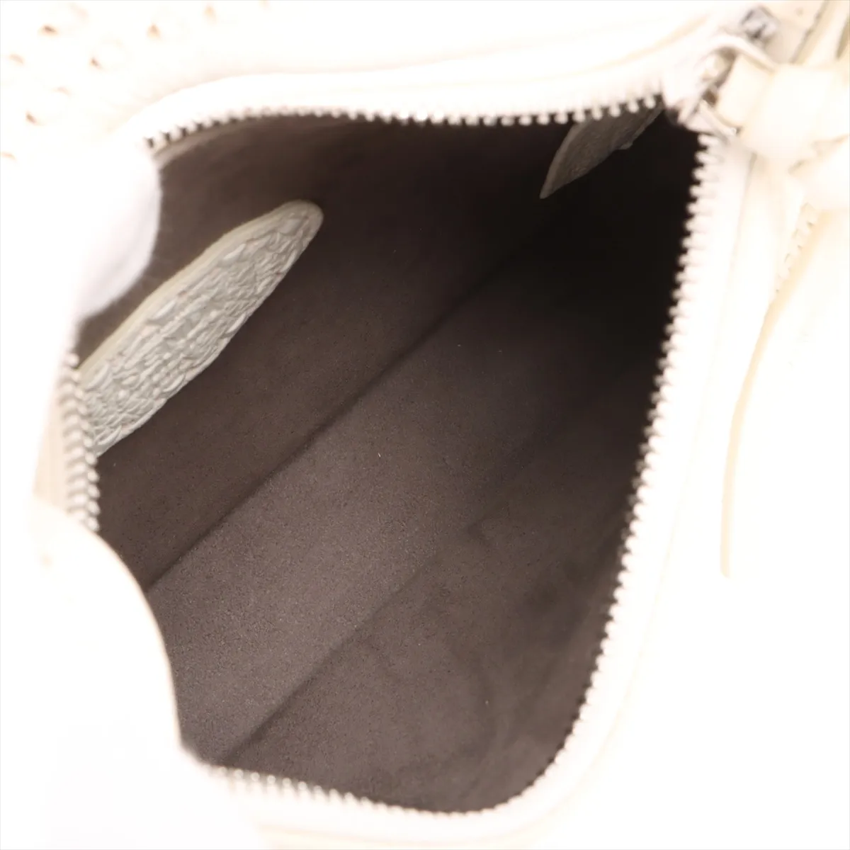 Selleria Small Fendessence Leather Shoulder Bag White 8BS094 — view 7