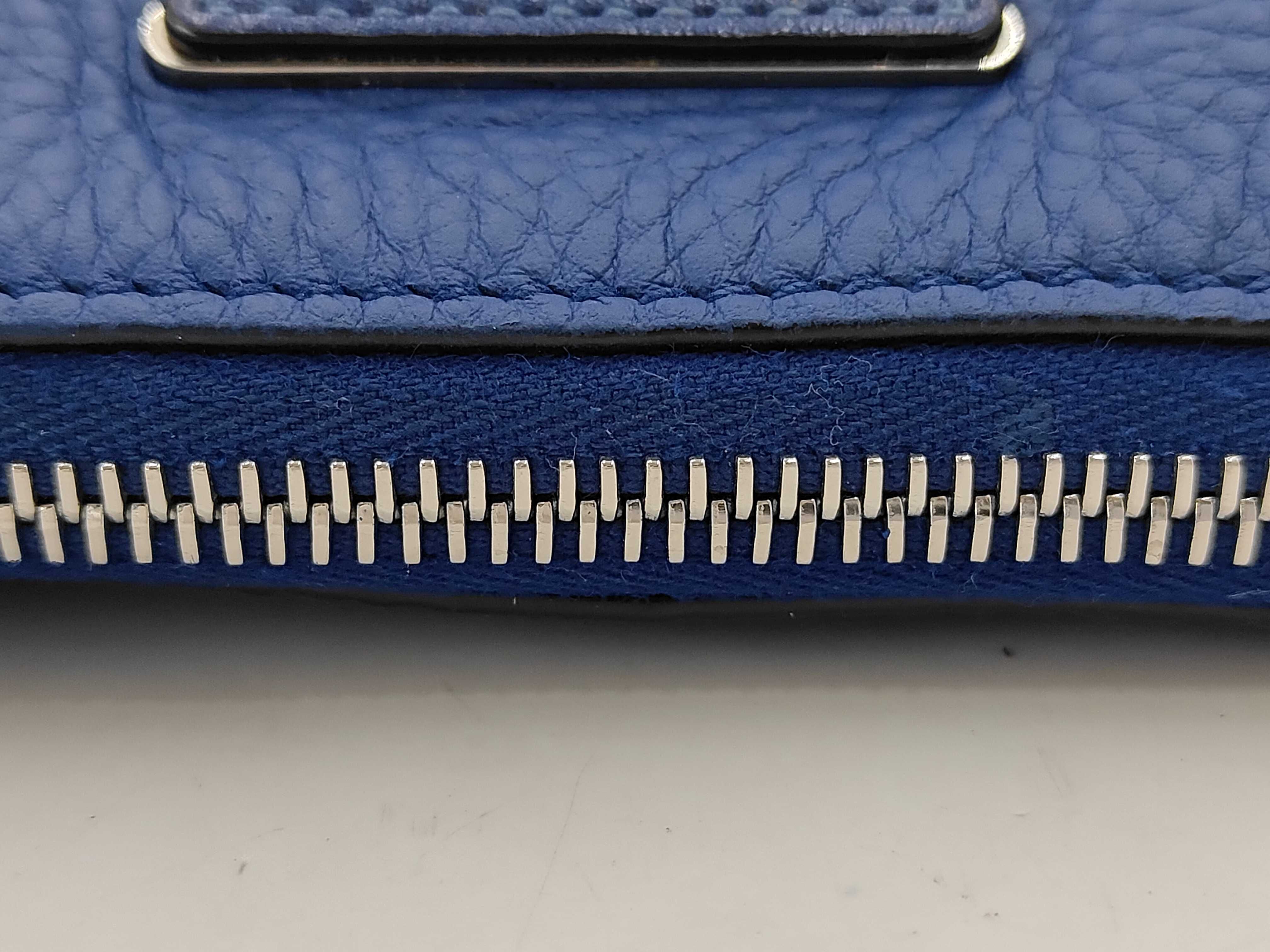 Vitello Daino Clutch Crossbody Bag (Shoulder Bag) — view 10