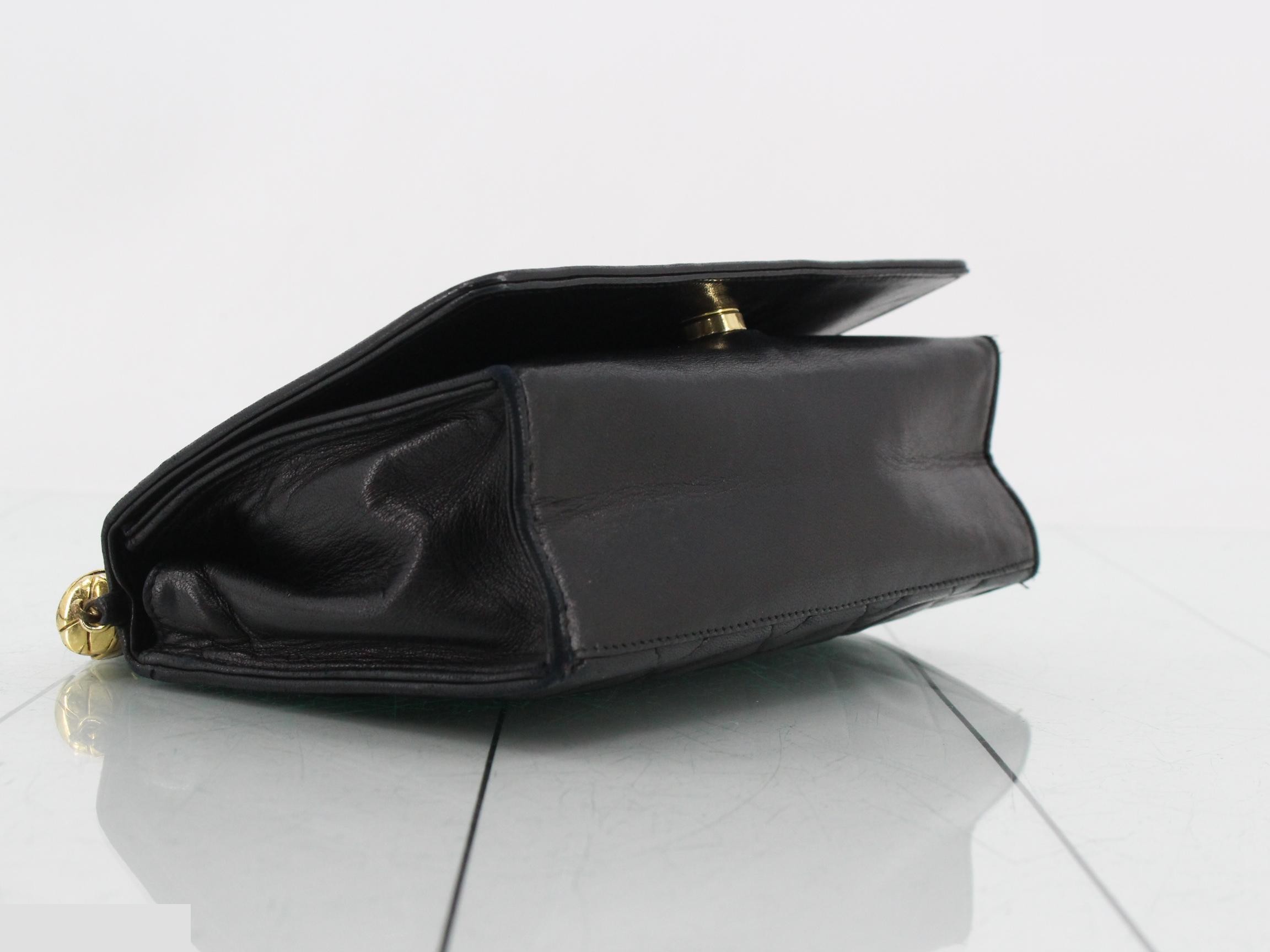 Matelassé (bag) - Shoulder bag — view 5