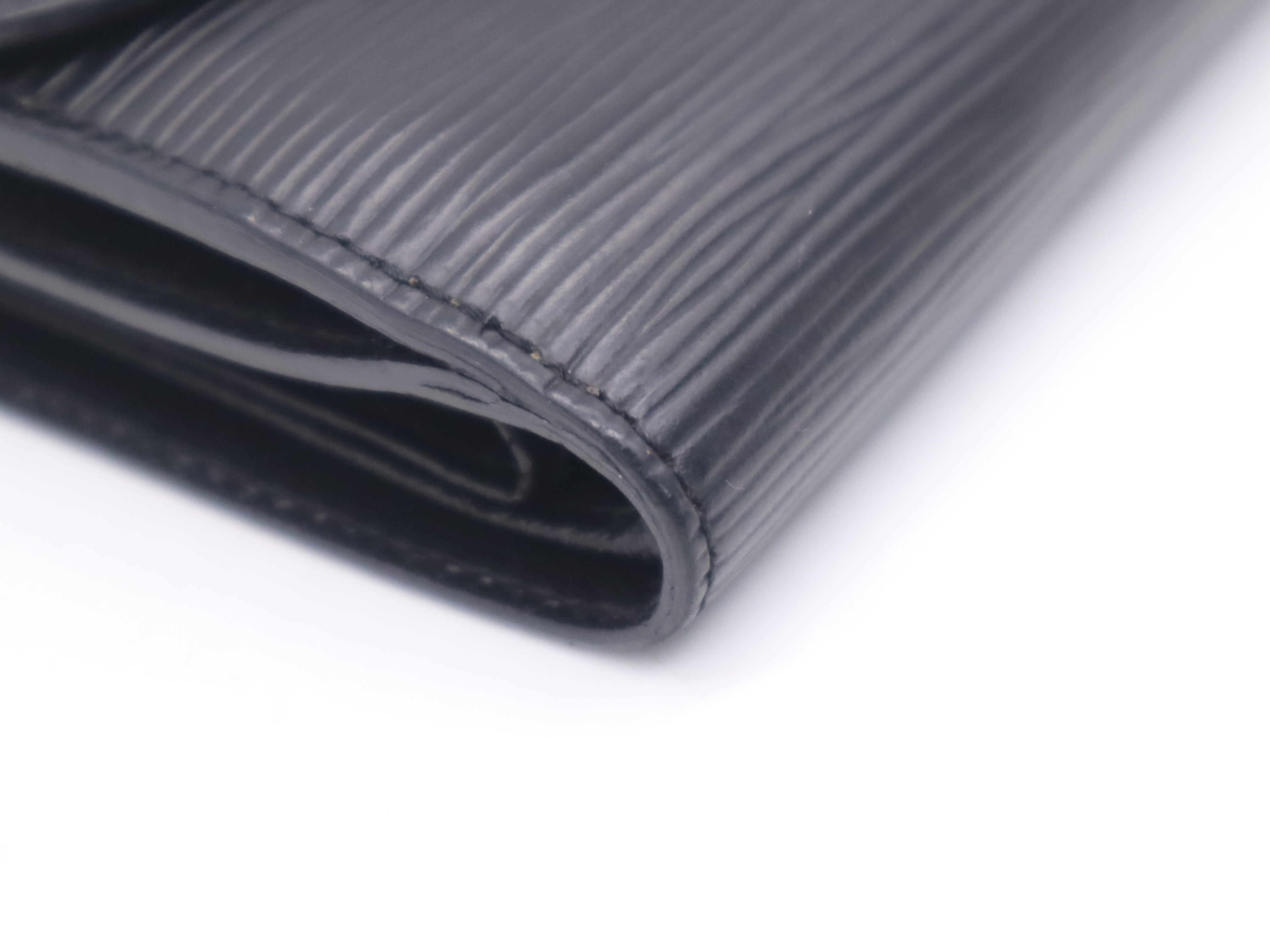 M66582 Epi Portefeuille Joy Noir Wallet — view 7