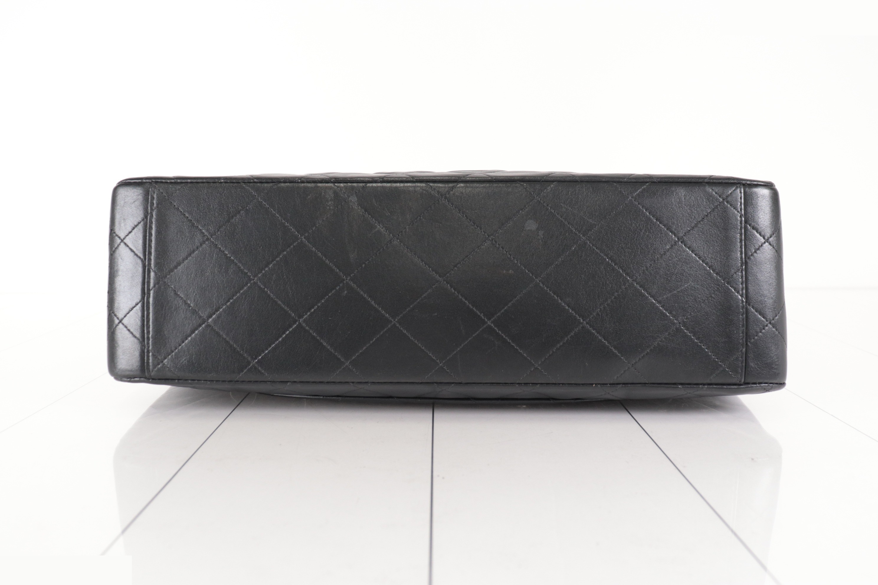 Dekamato Lamb Chain Shoulder Bag, Unit No. 2 — view 7