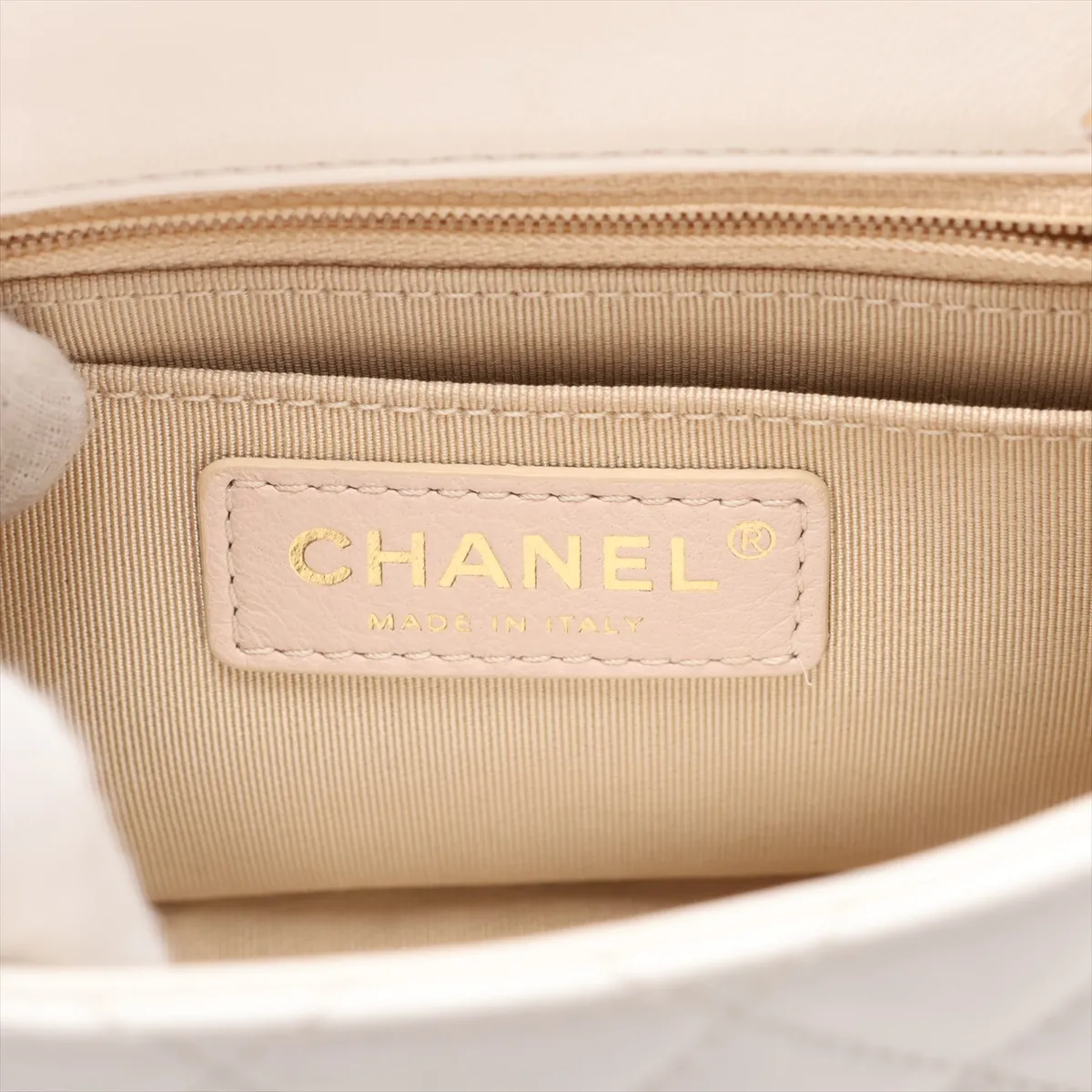 Matelassé Lambskin Single Flap Single Chain Bag, White with Gold Hardware, 30607958 (Serial Number in the 30s), AS2203 — view 10