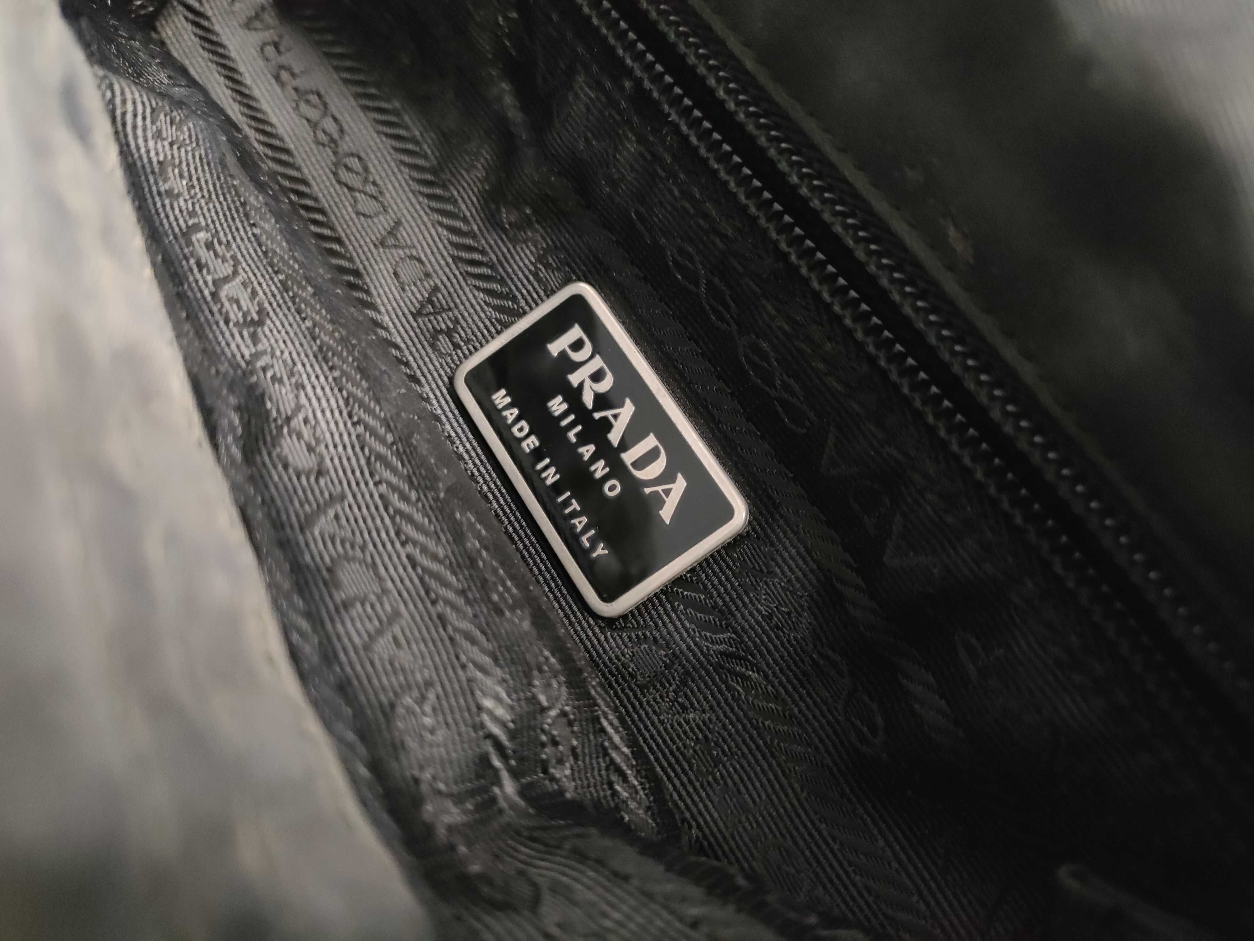 nylon handbag, black, with plastic handle and triangular plate. — view 11