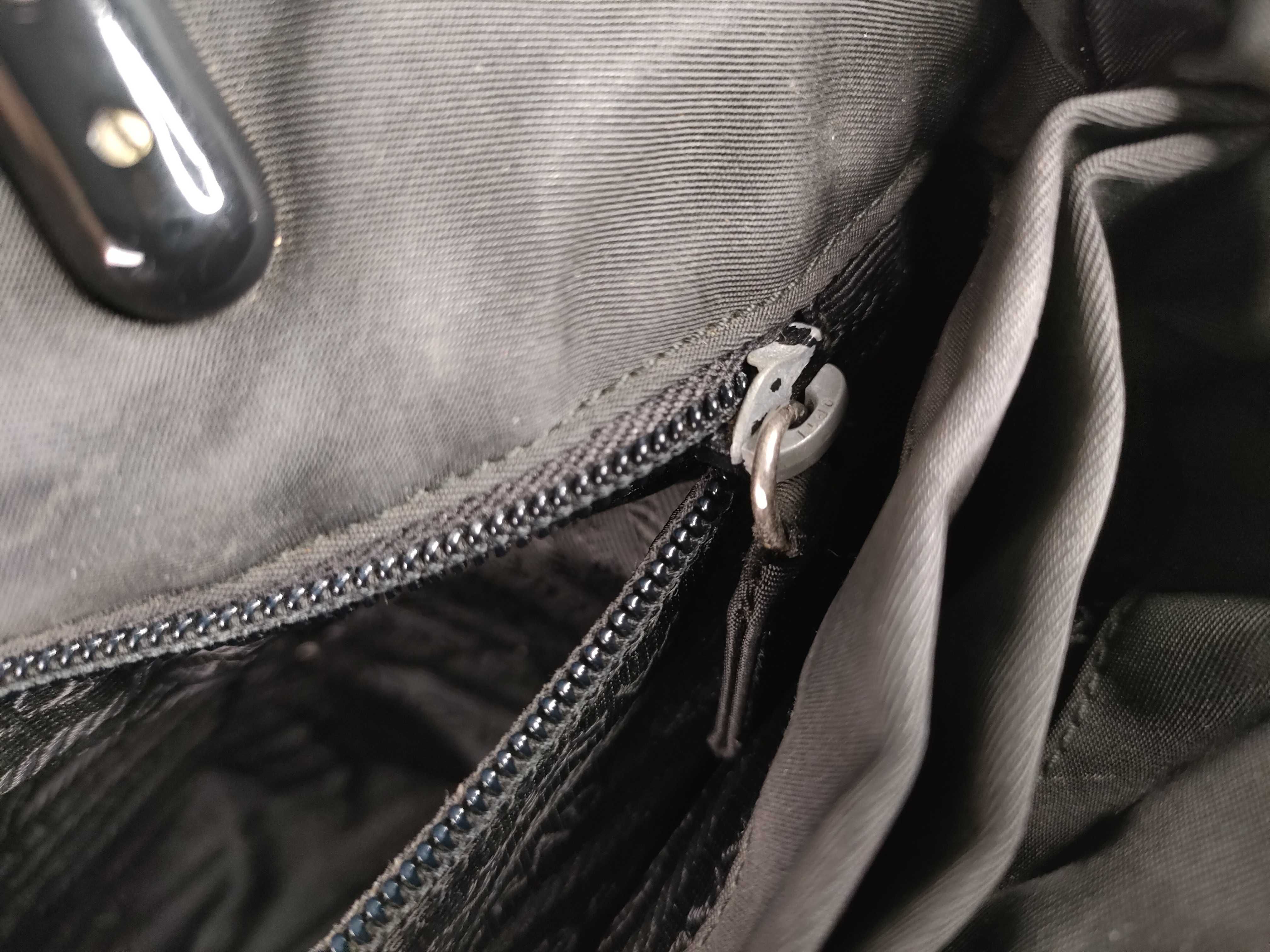 nylon handbag, black, with plastic handle and triangular plate. — view 13